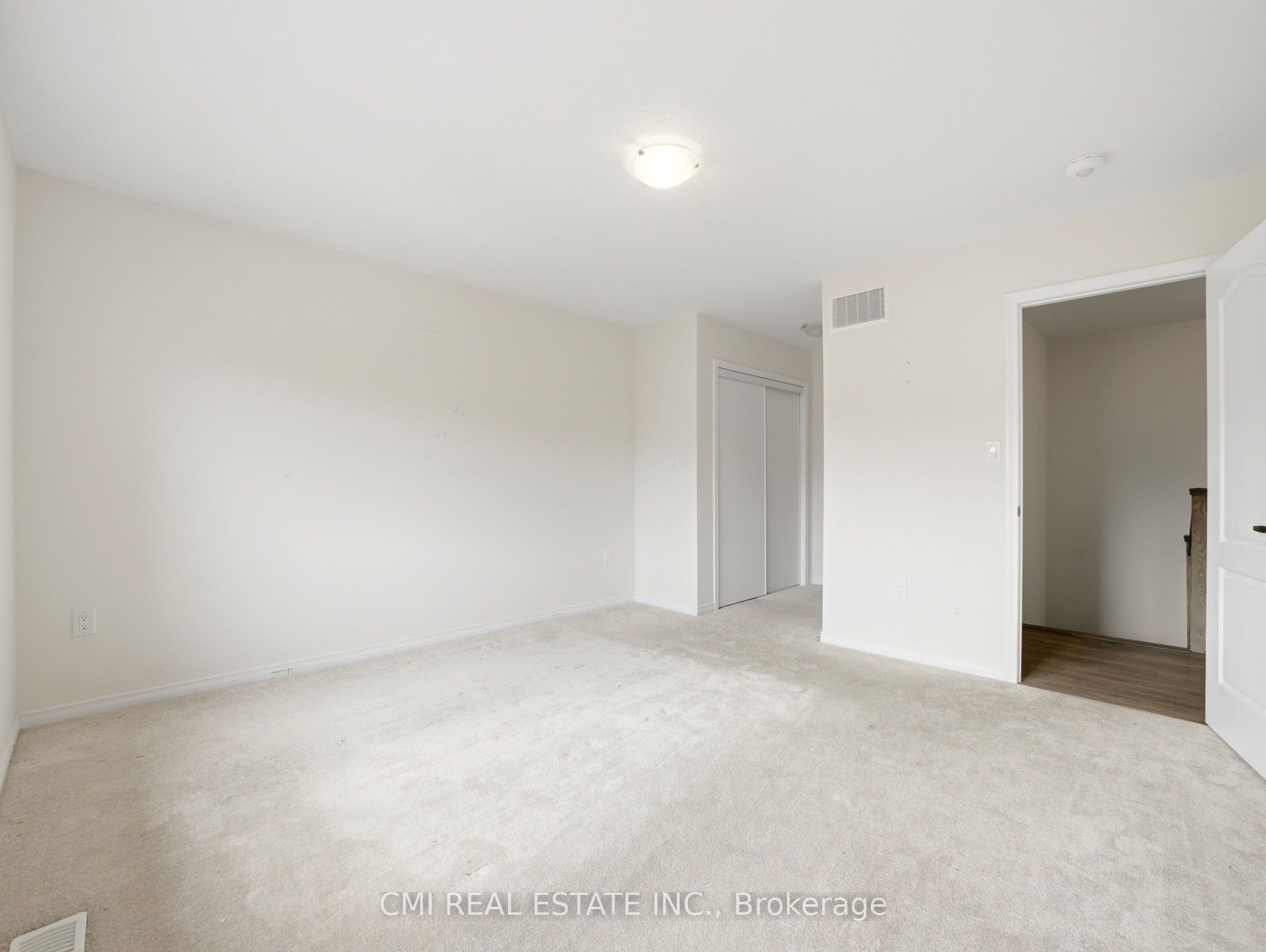 59 July Avenue Property Photo 23