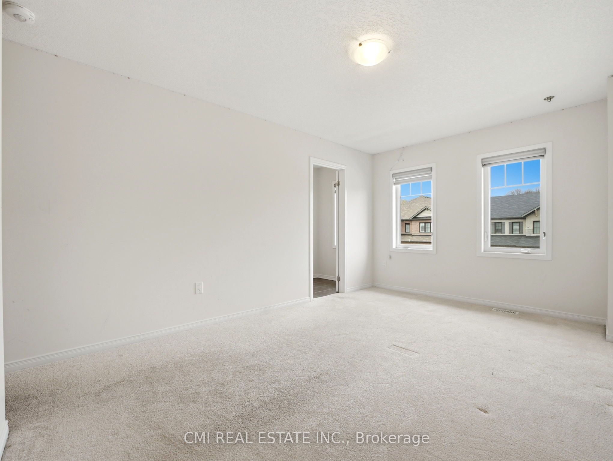 59 July Avenue Property Photo 28