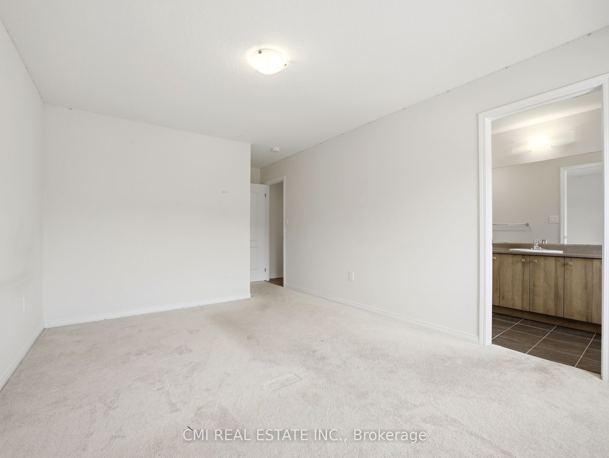 59 July Avenue Property Photo 29