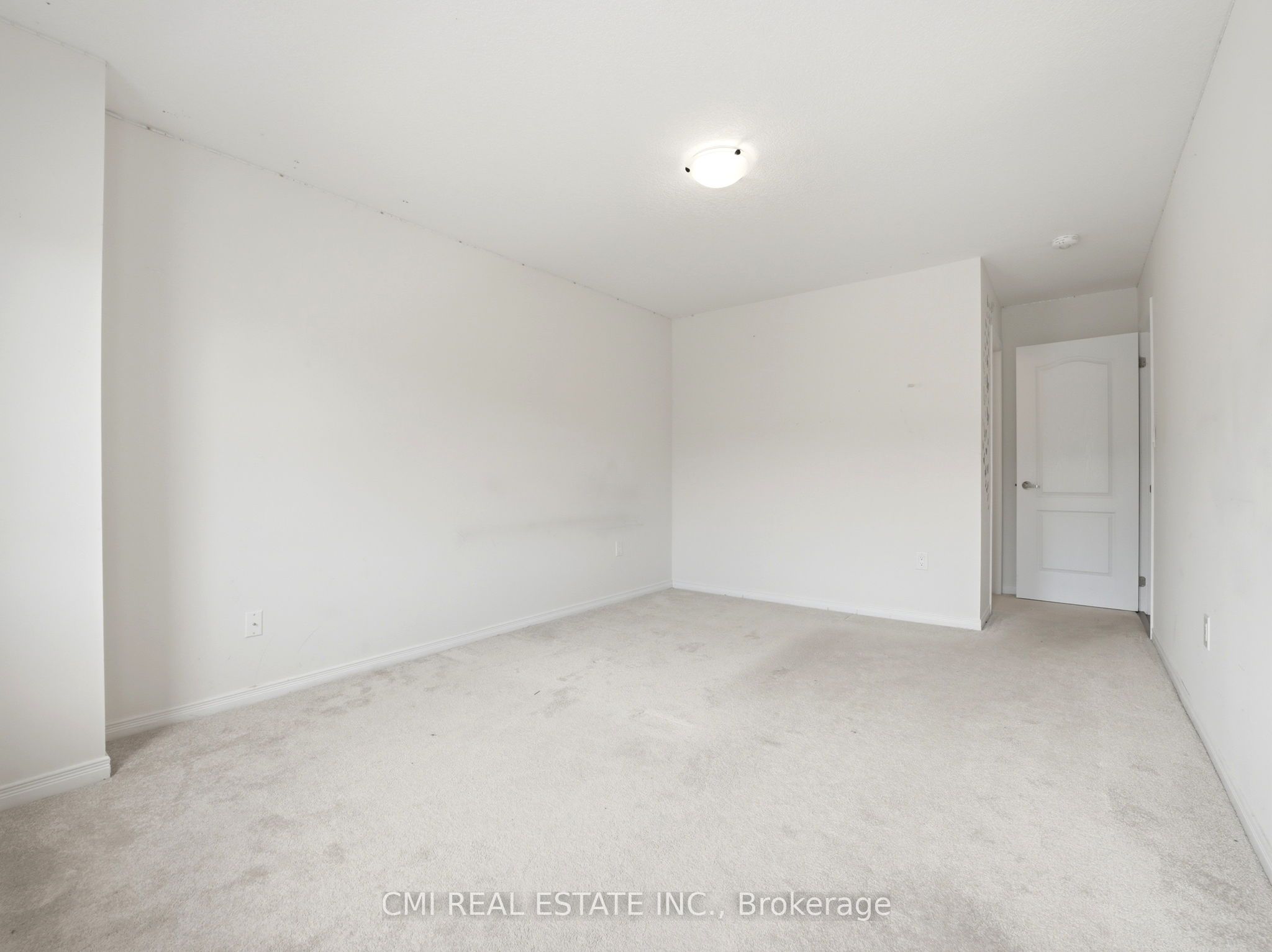59 July Avenue Property Photo 31
