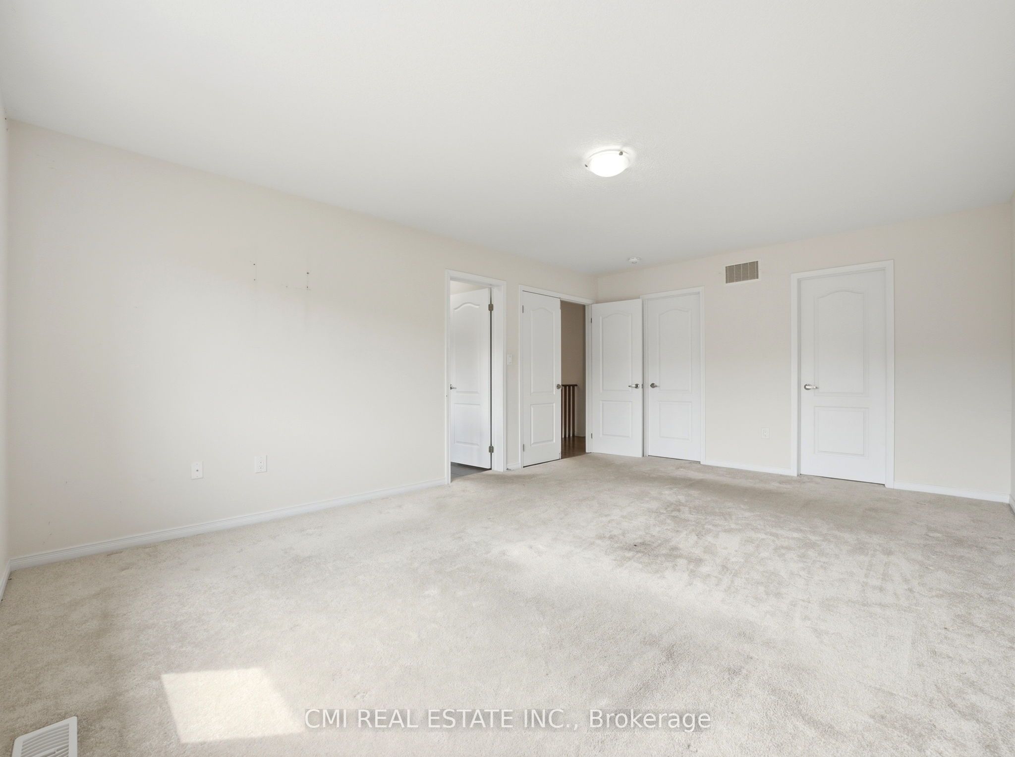 59 July Avenue Property Photo 33