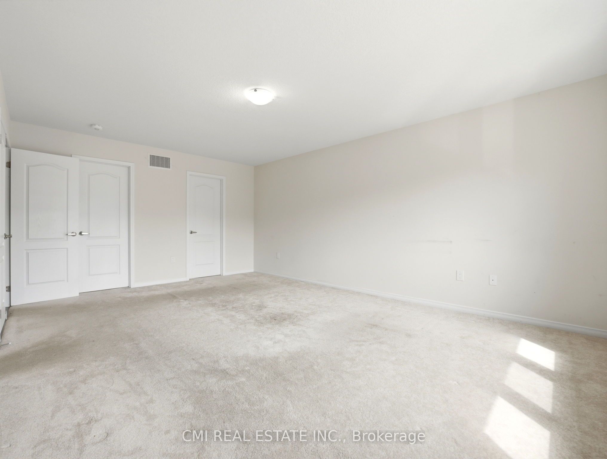 59 July Avenue Property Photo 36