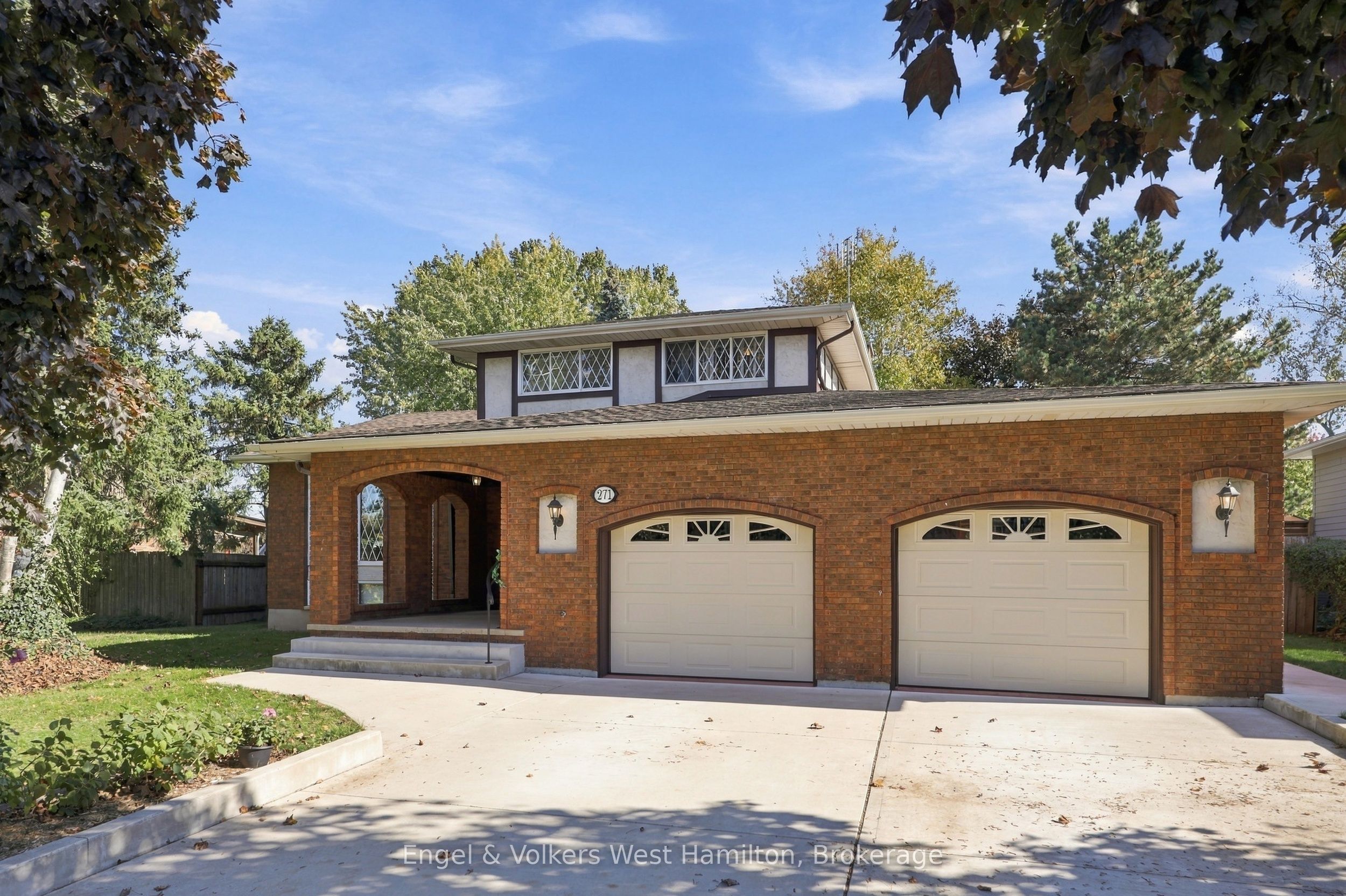 271 Tanbark Road Property Photo 1