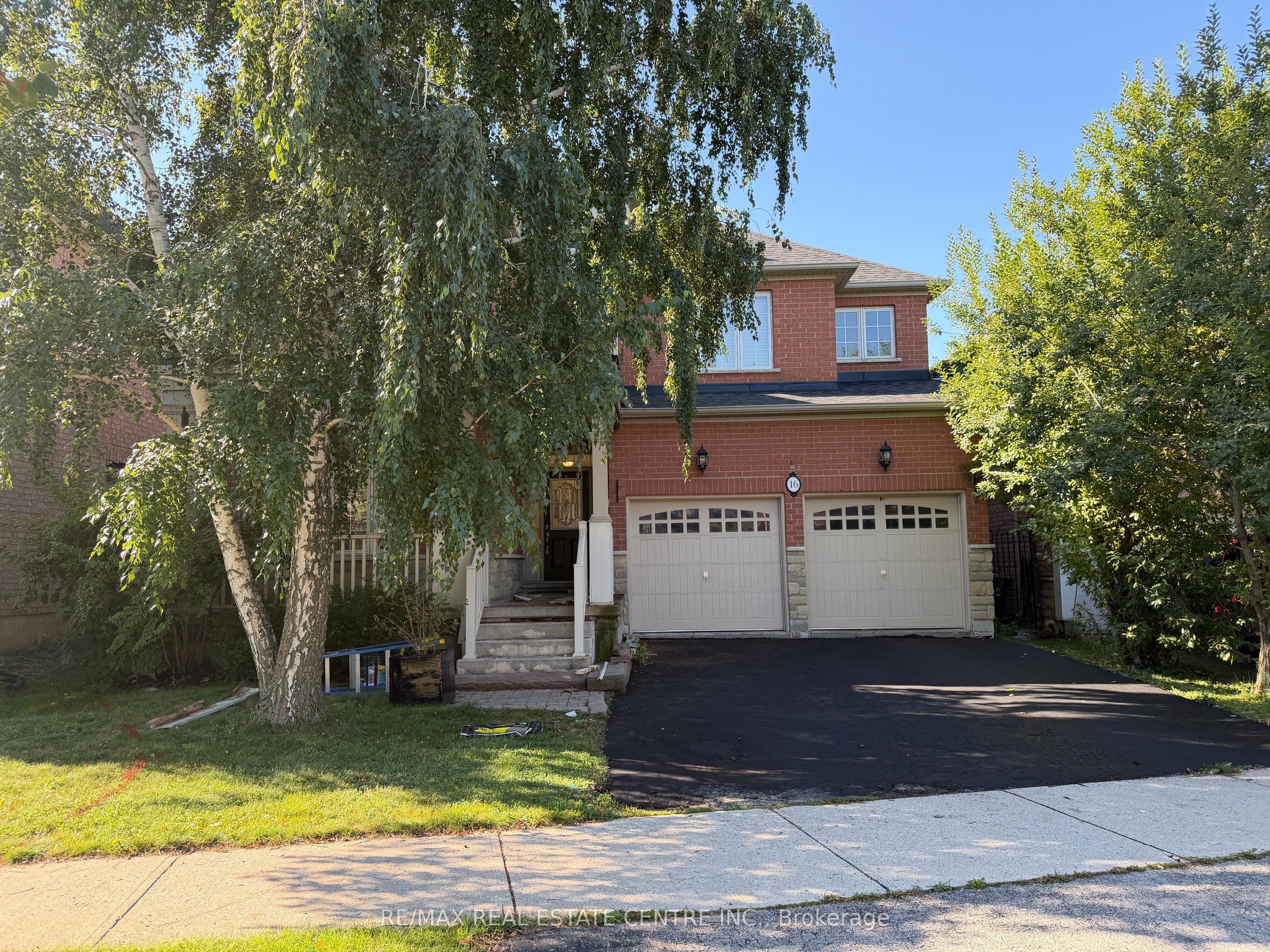 16 Panorama Way Property Photo 1