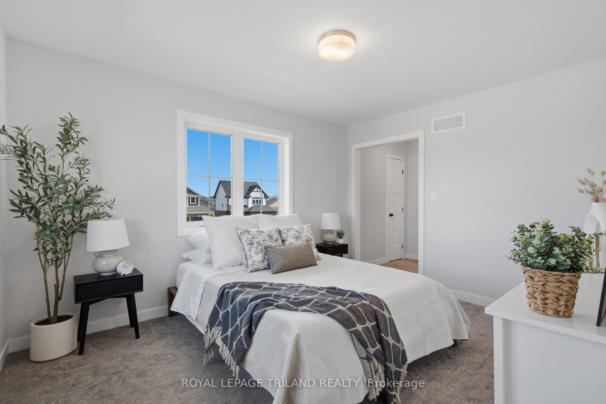 1 Hawke Lane Property Photo 20