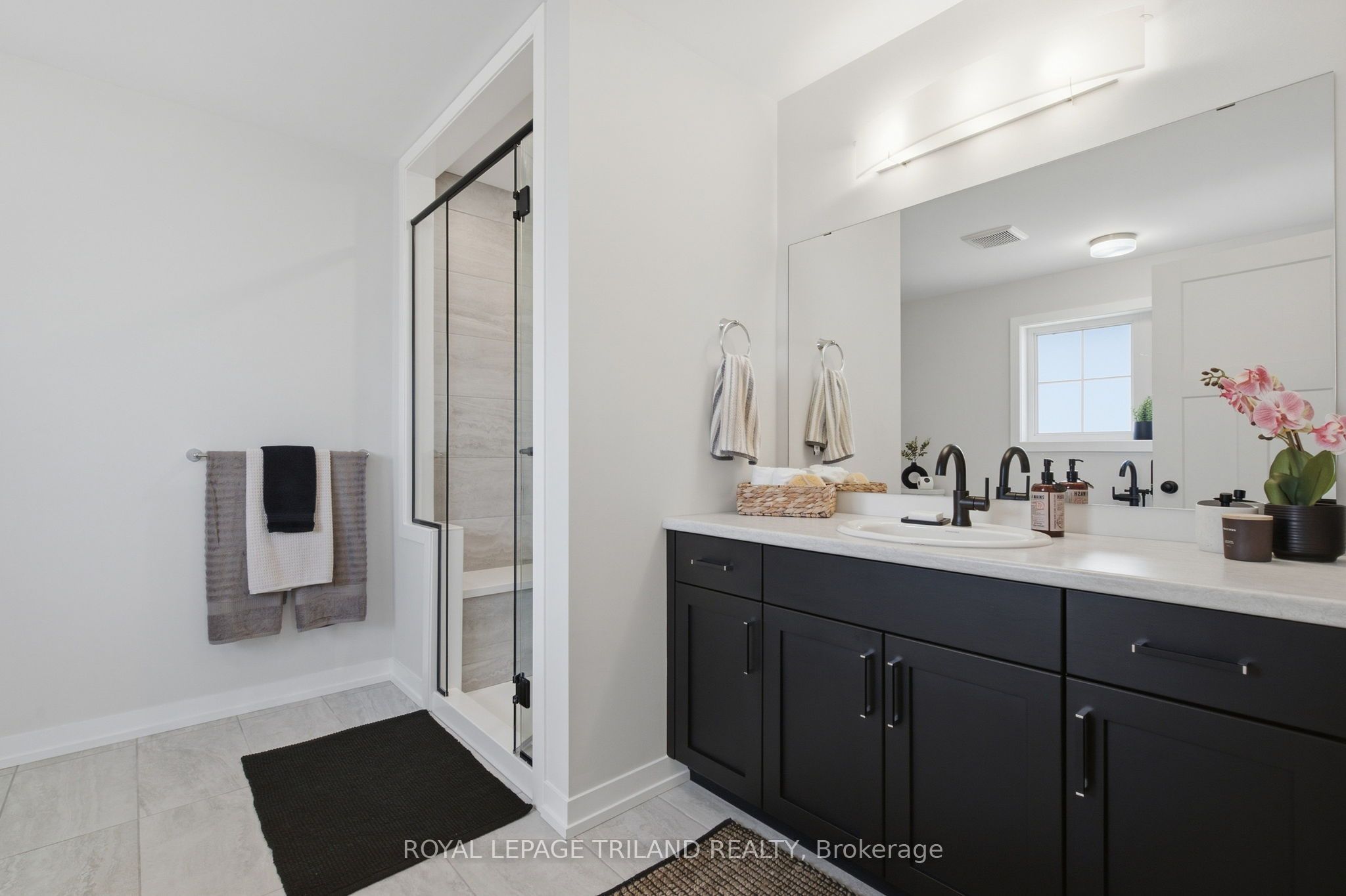 1 Hawke Lane Property Photo 21