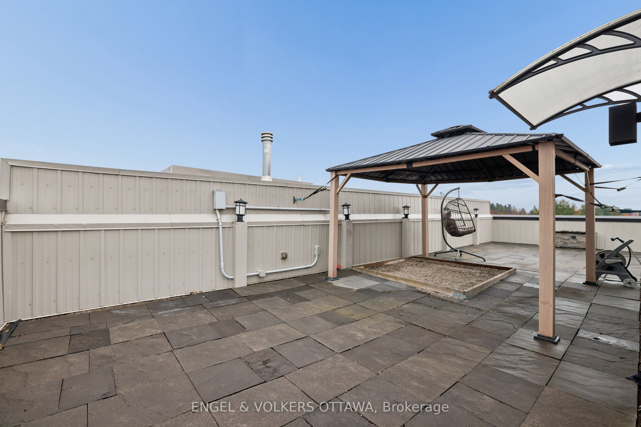 803 Petra Private Property Photo 41