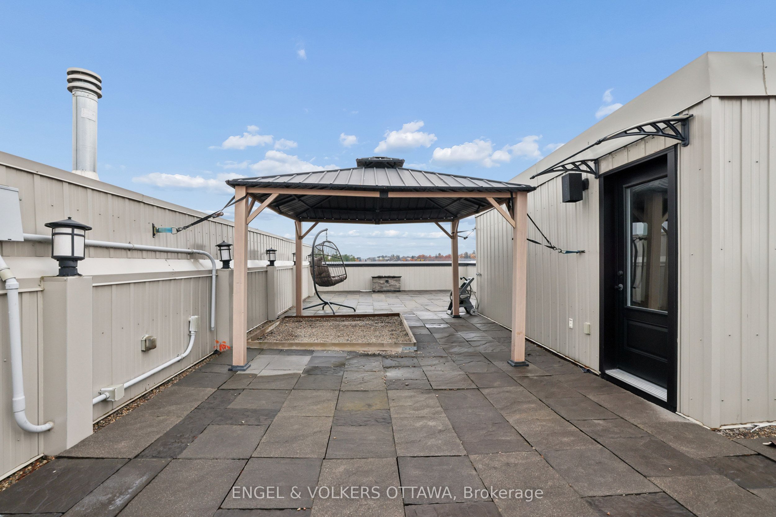 803 Petra Private Property Photo 42