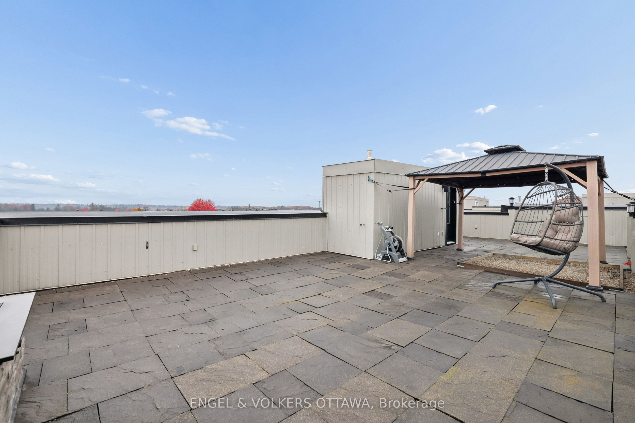 803 Petra Private Property Photo 43