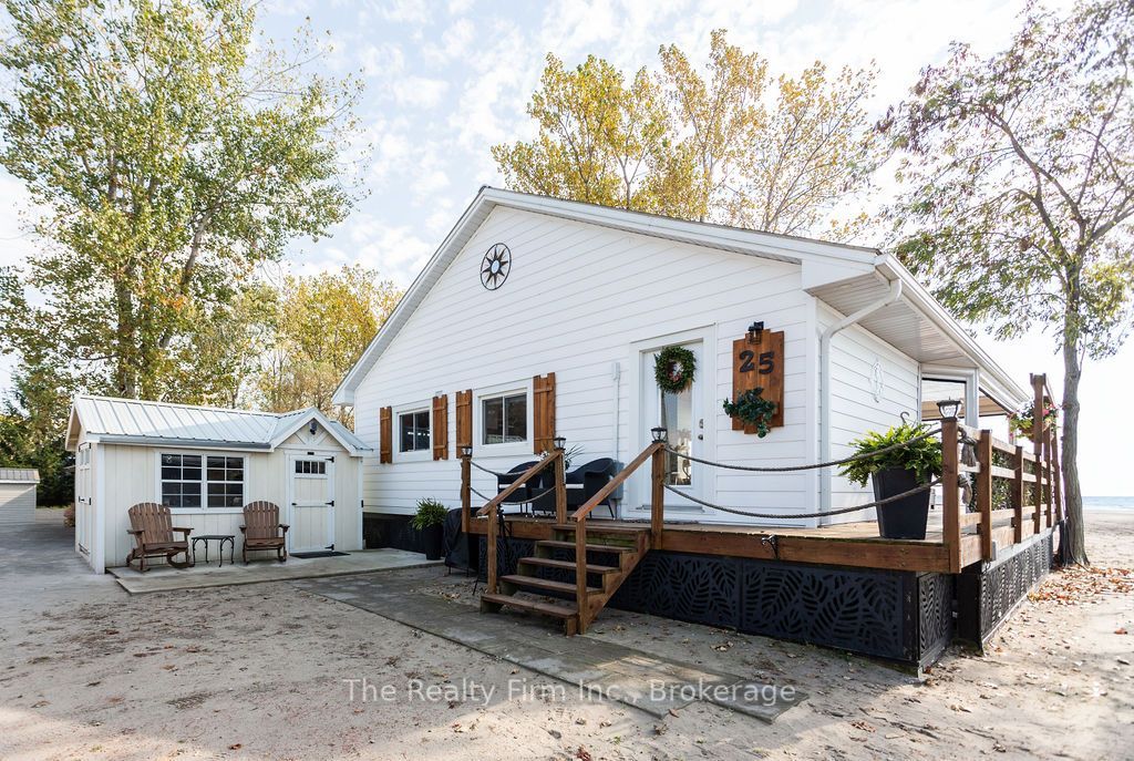 25 Erie Boulevard Property Photo 1