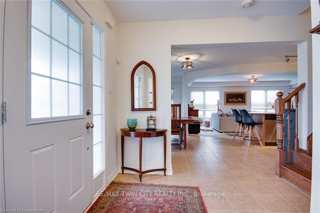 18 Blue Oak Street Property Photo 4