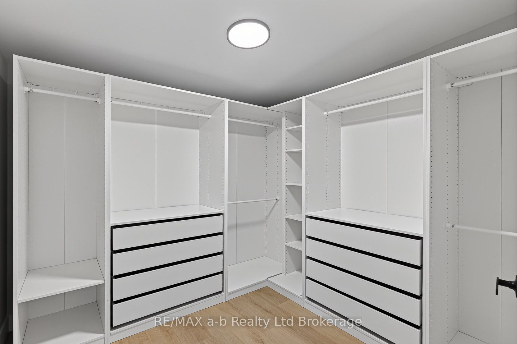 91 Winniett Street Property Photo 19