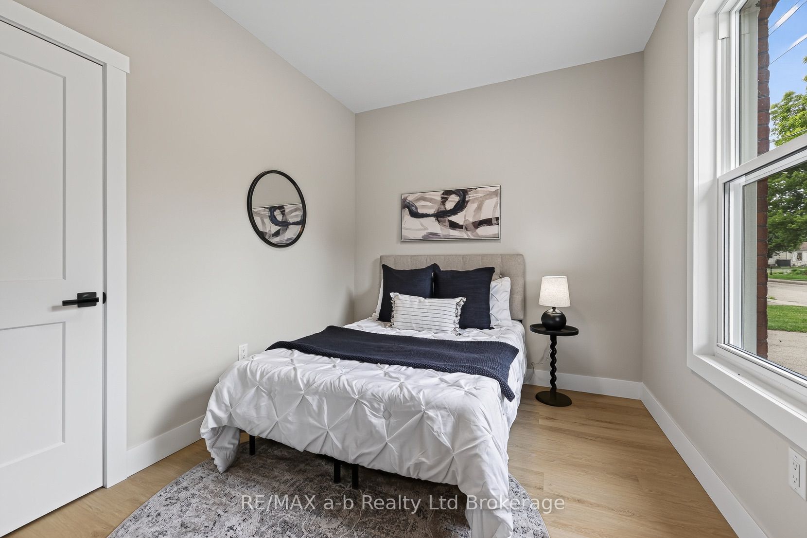 91 Winniett Street Property Photo 22
