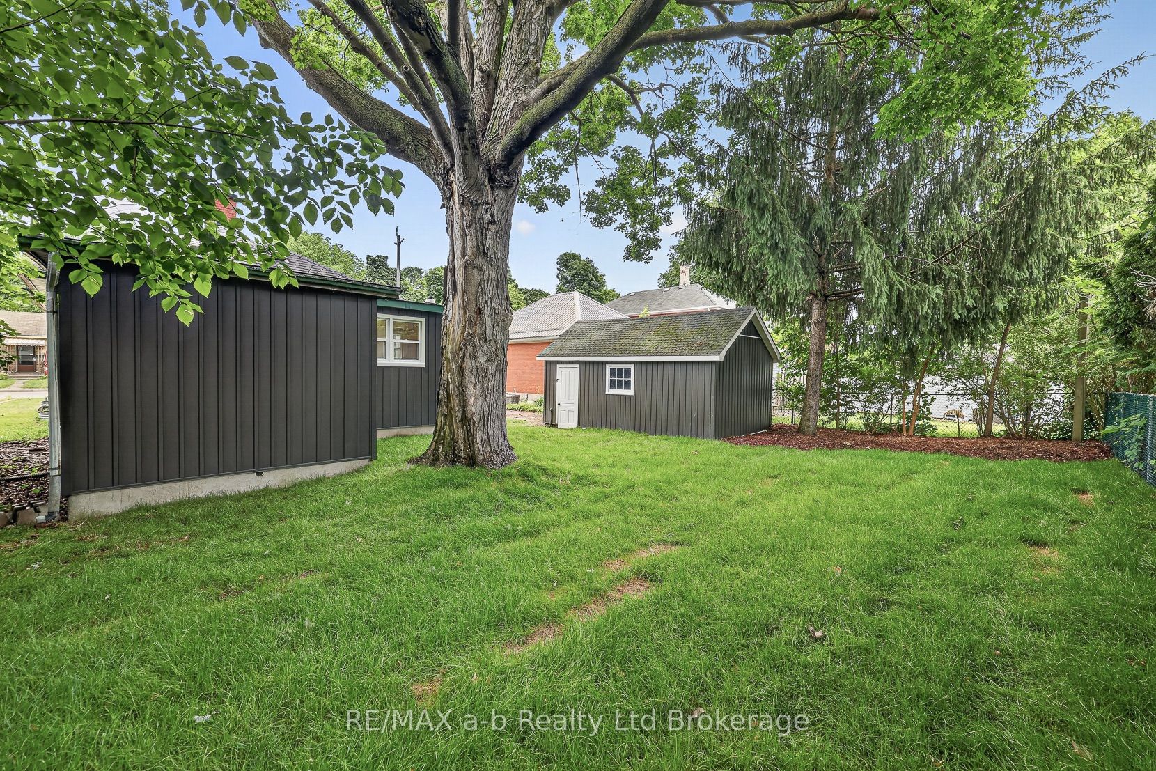 91 Winniett Street Property Photo 34
