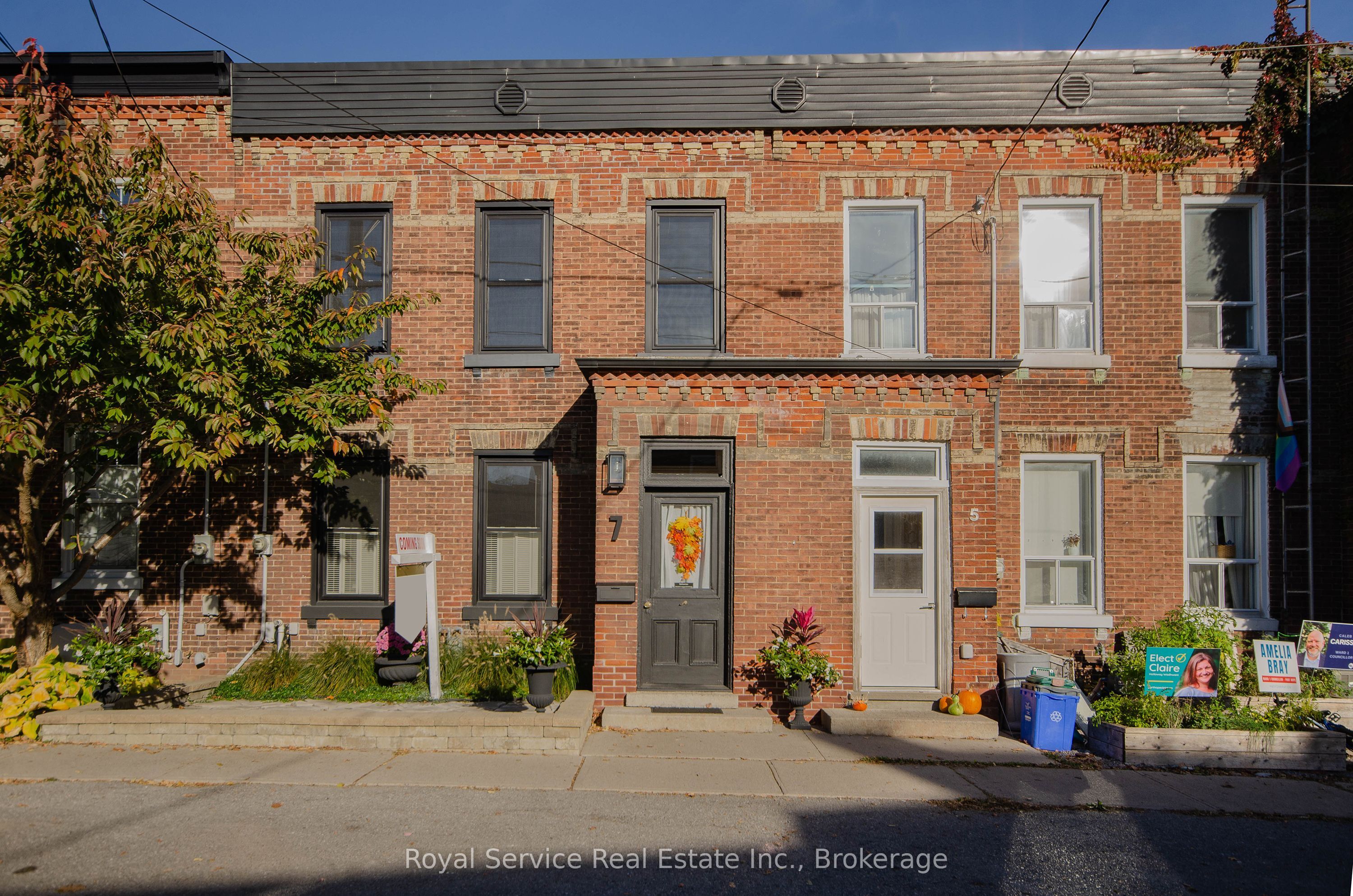 7 Bramley Street N Property Photo 1