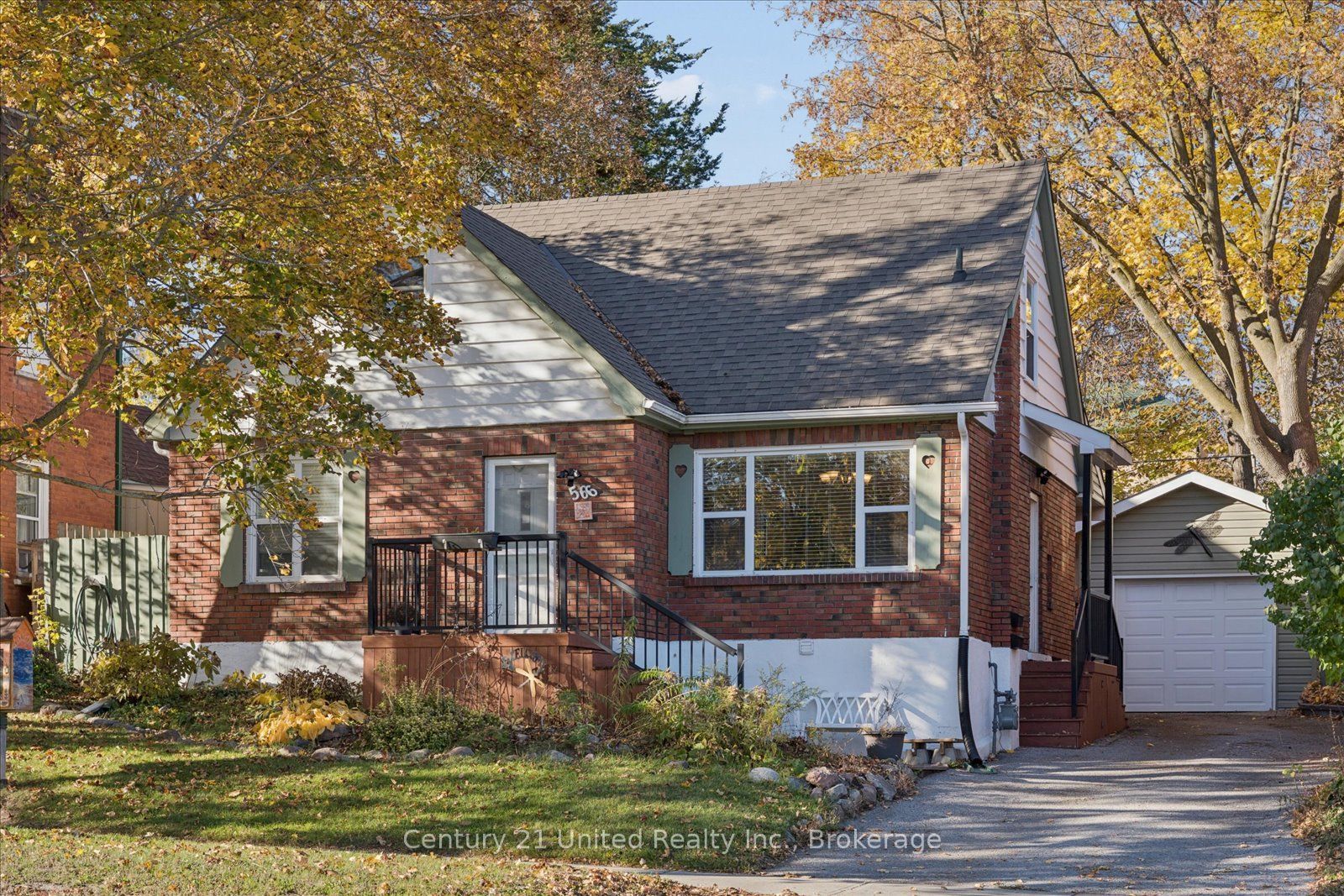 566 Sherbrooke Street Property Photo 1