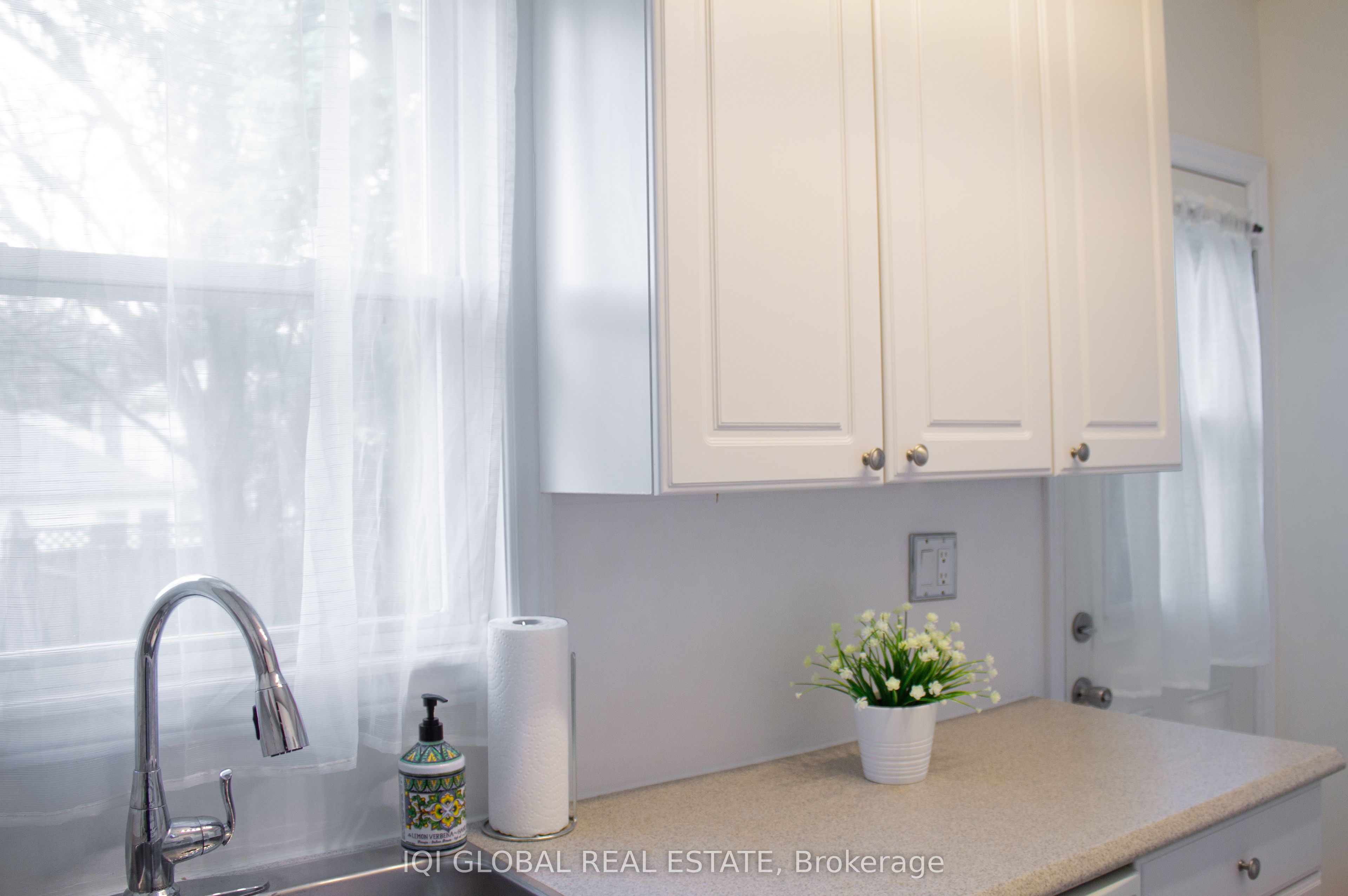 65 Holmes Avenue Property Photo 12