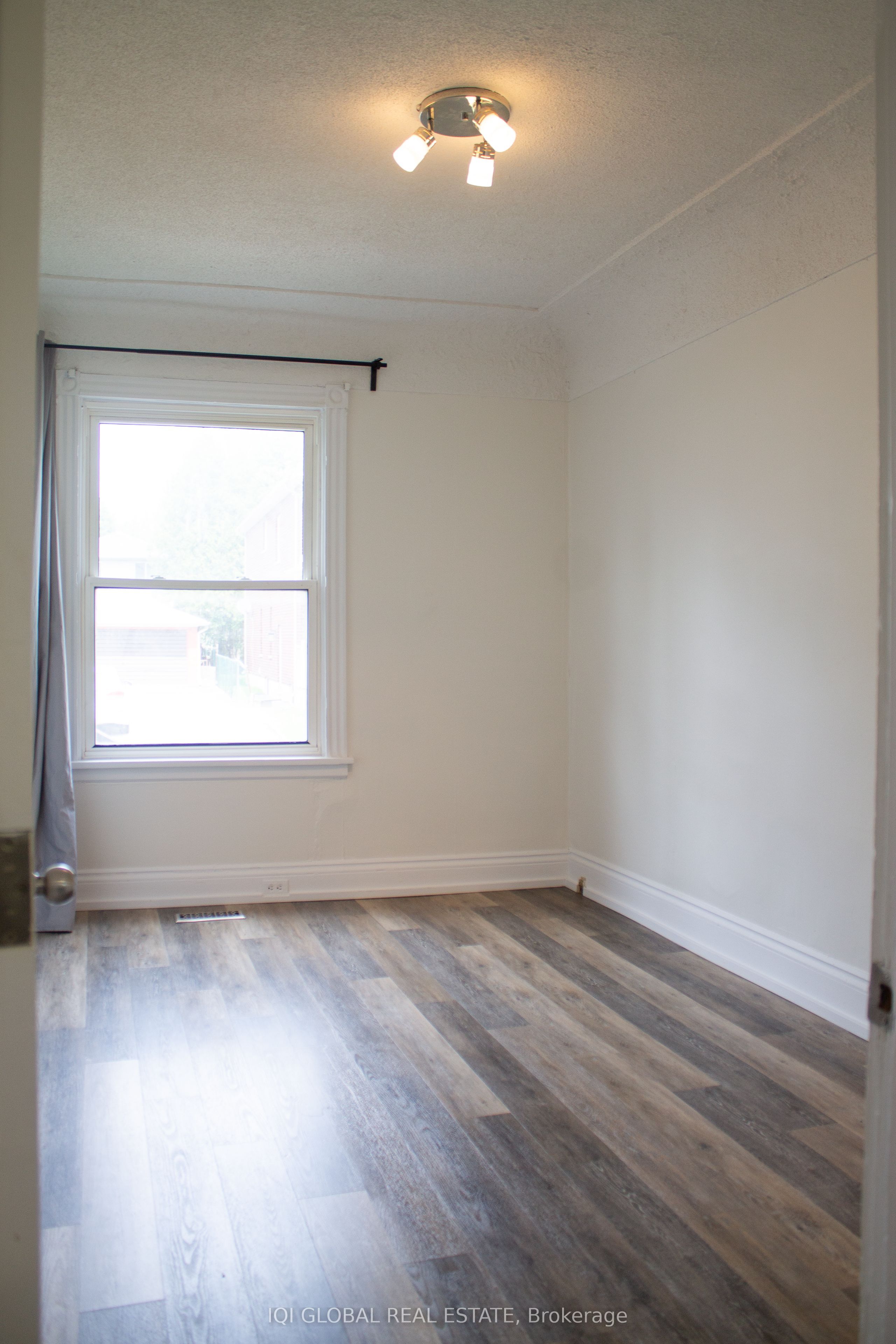 65 Holmes Avenue Property Photo 13