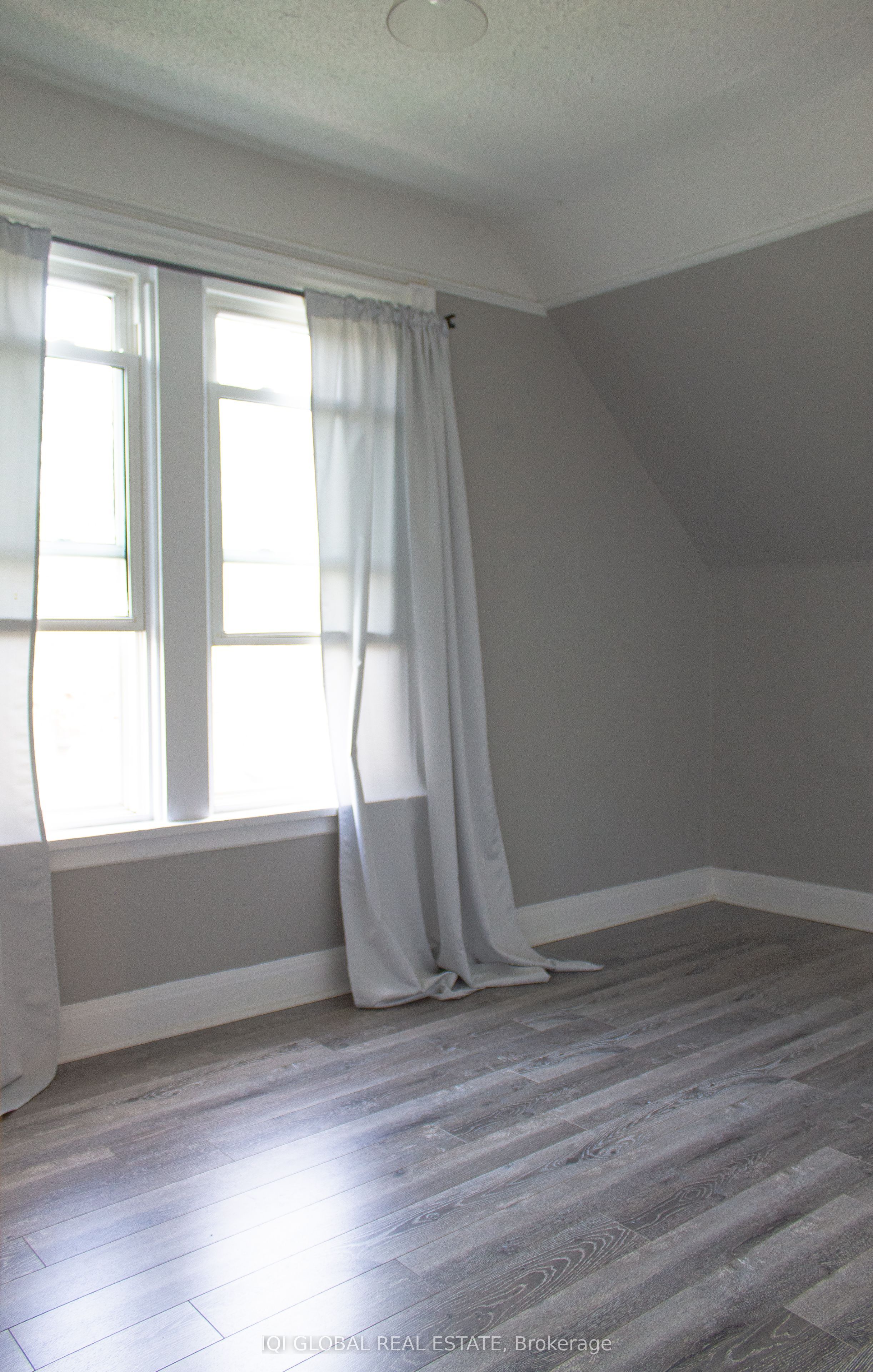 65 Holmes Avenue Property Photo 17