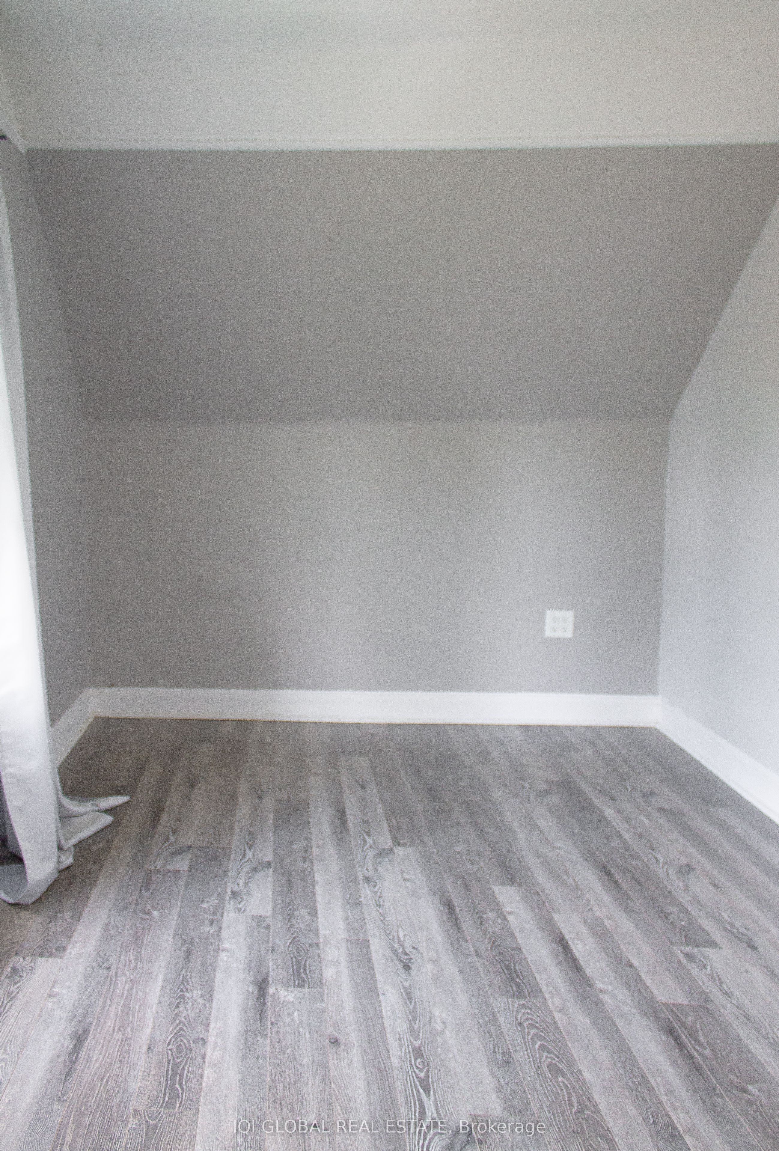 65 Holmes Avenue Property Photo 18