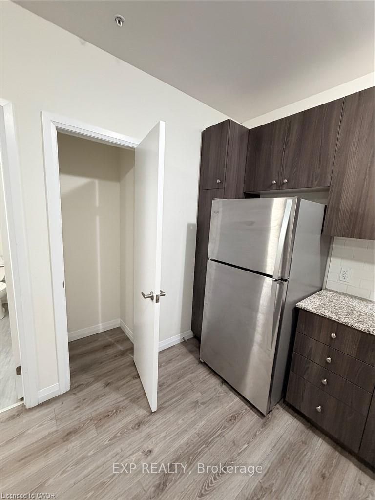 104 Garment Street 803 Property Photo 12