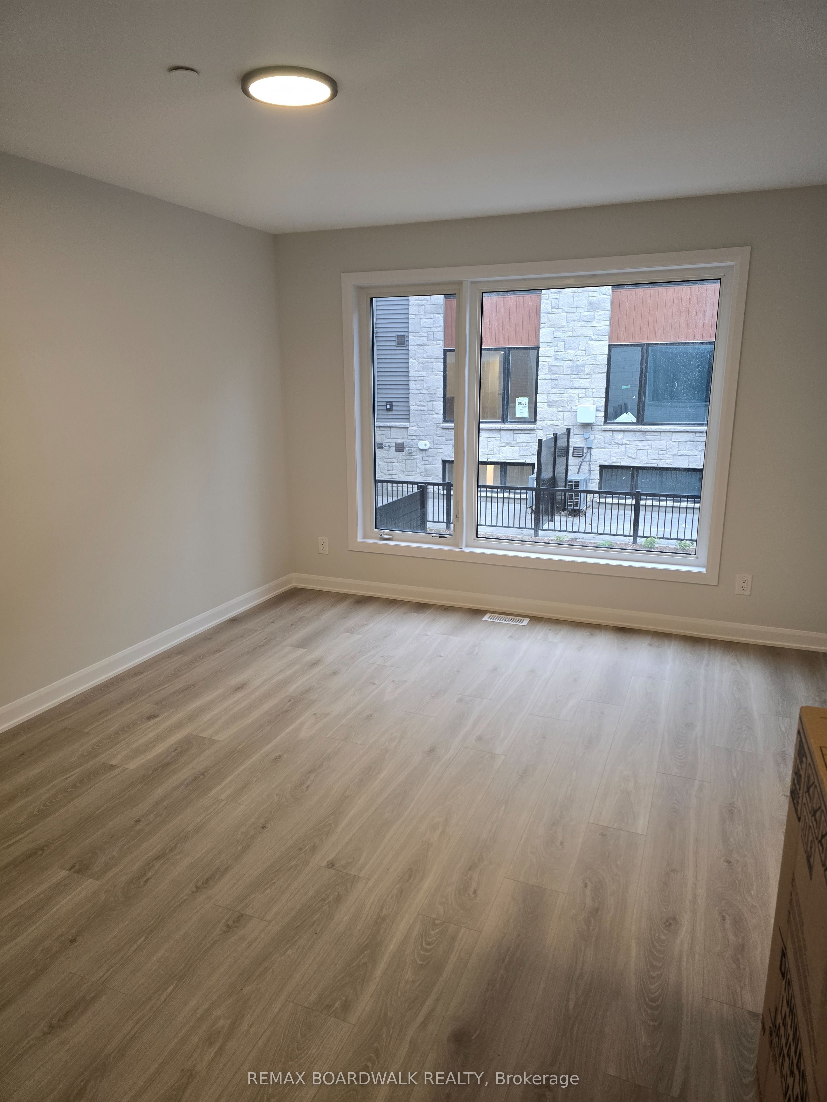 1001-4 Glenroy Gilbert Drive Property Photo 6