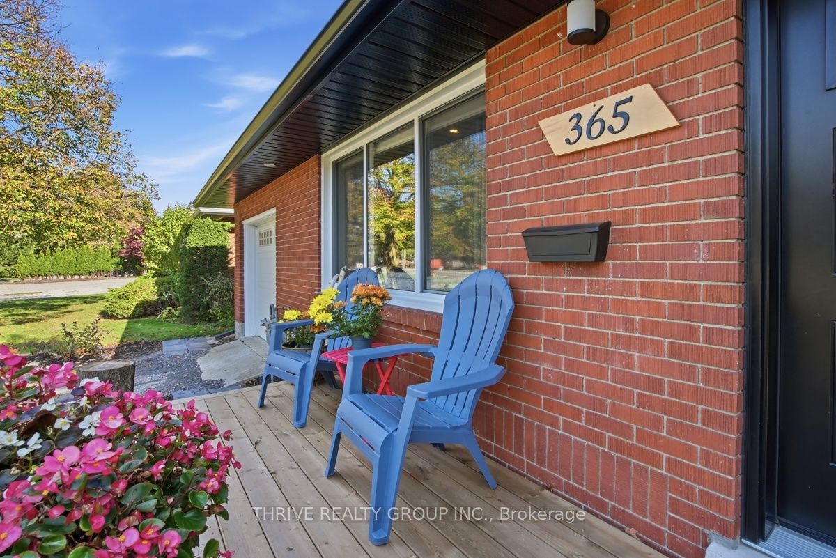 365 Sunset Drive Property Photo 11