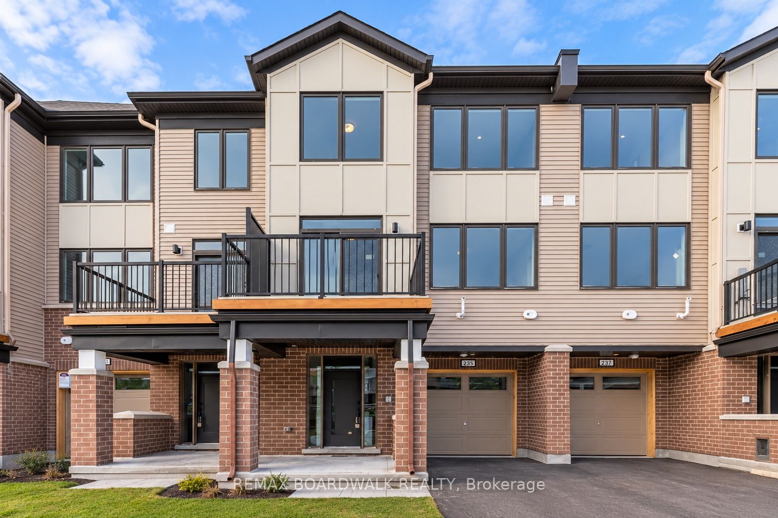 235 Anyolite Private Property Photo 1