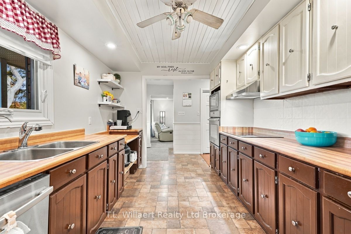 5996 Imperial Road Property Photo 14