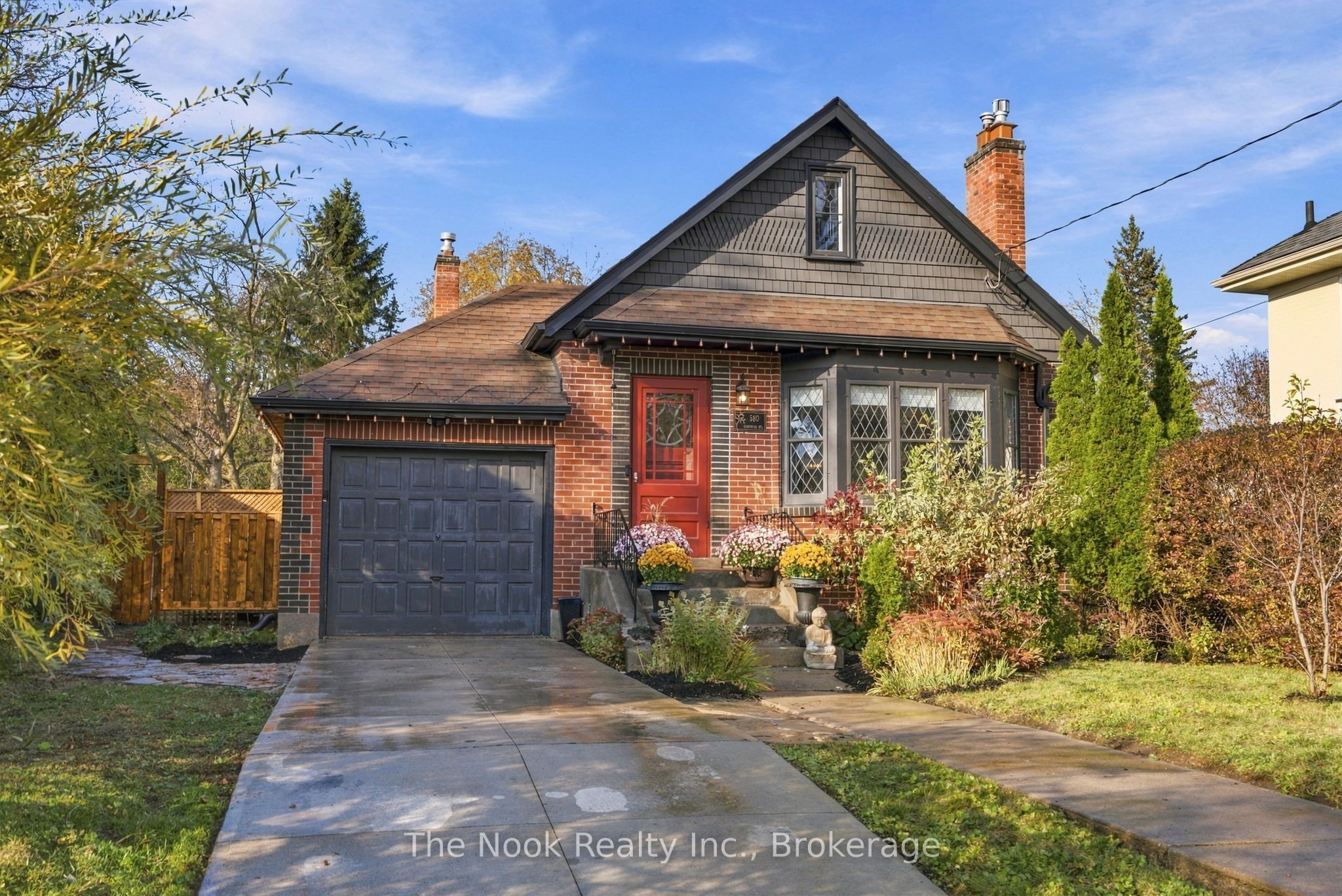 580 Homewood Avenue Property Photo 1