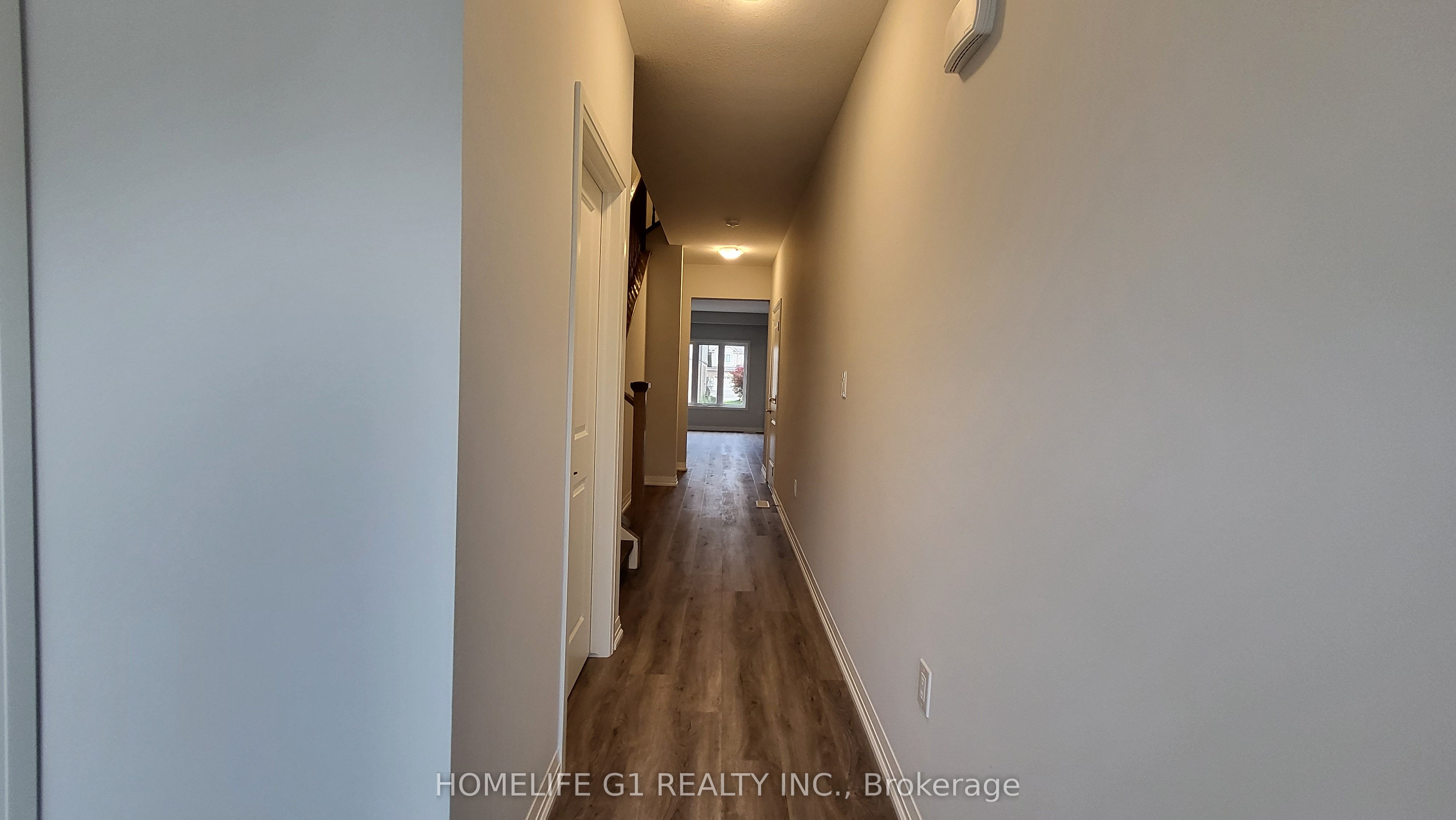 166 Bur Oak Drive Property Photo 2