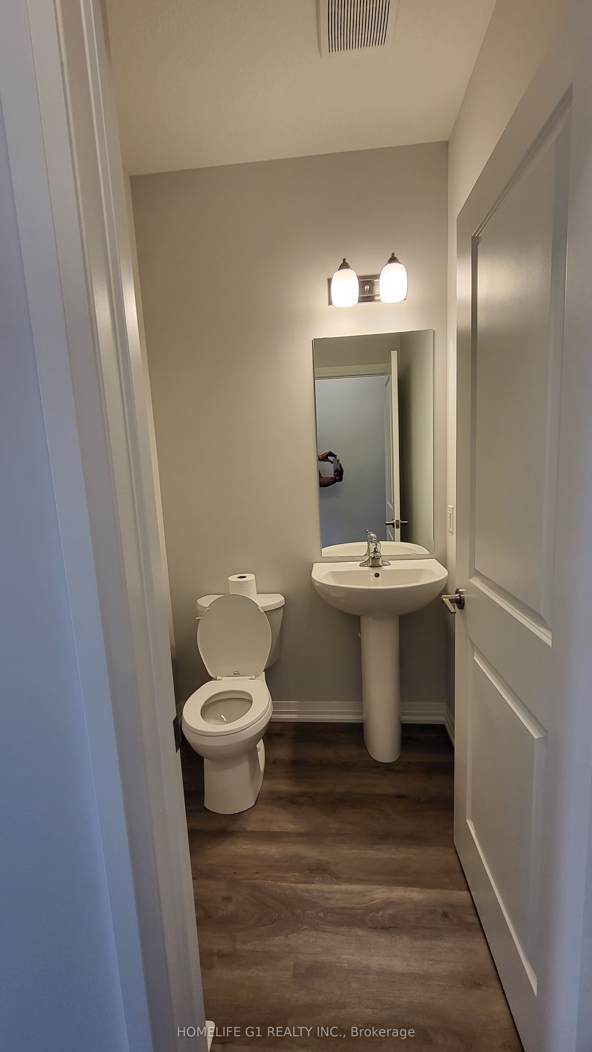 166 Bur Oak Drive Property Photo 3