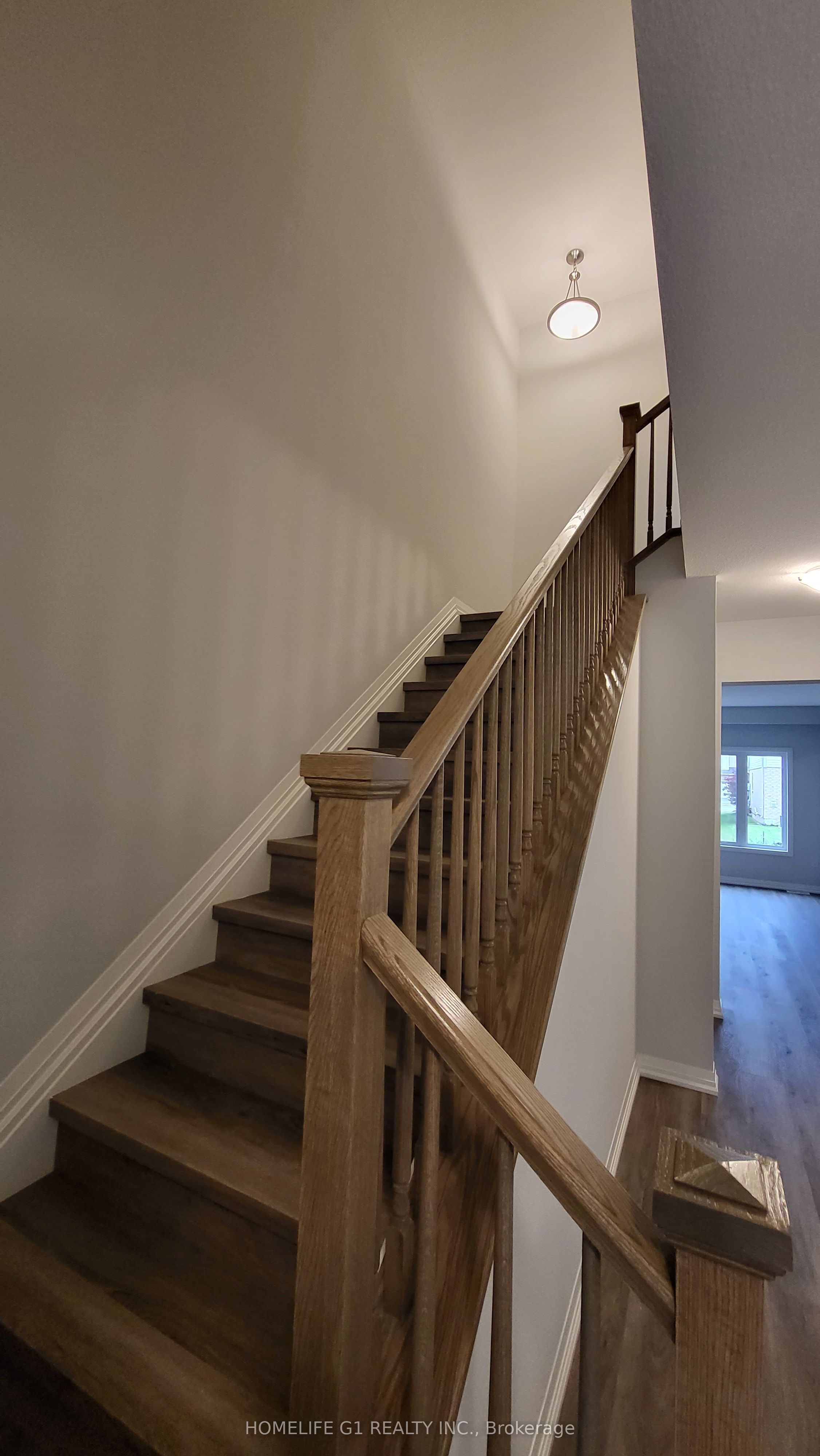 166 Bur Oak Drive Property Photo 4