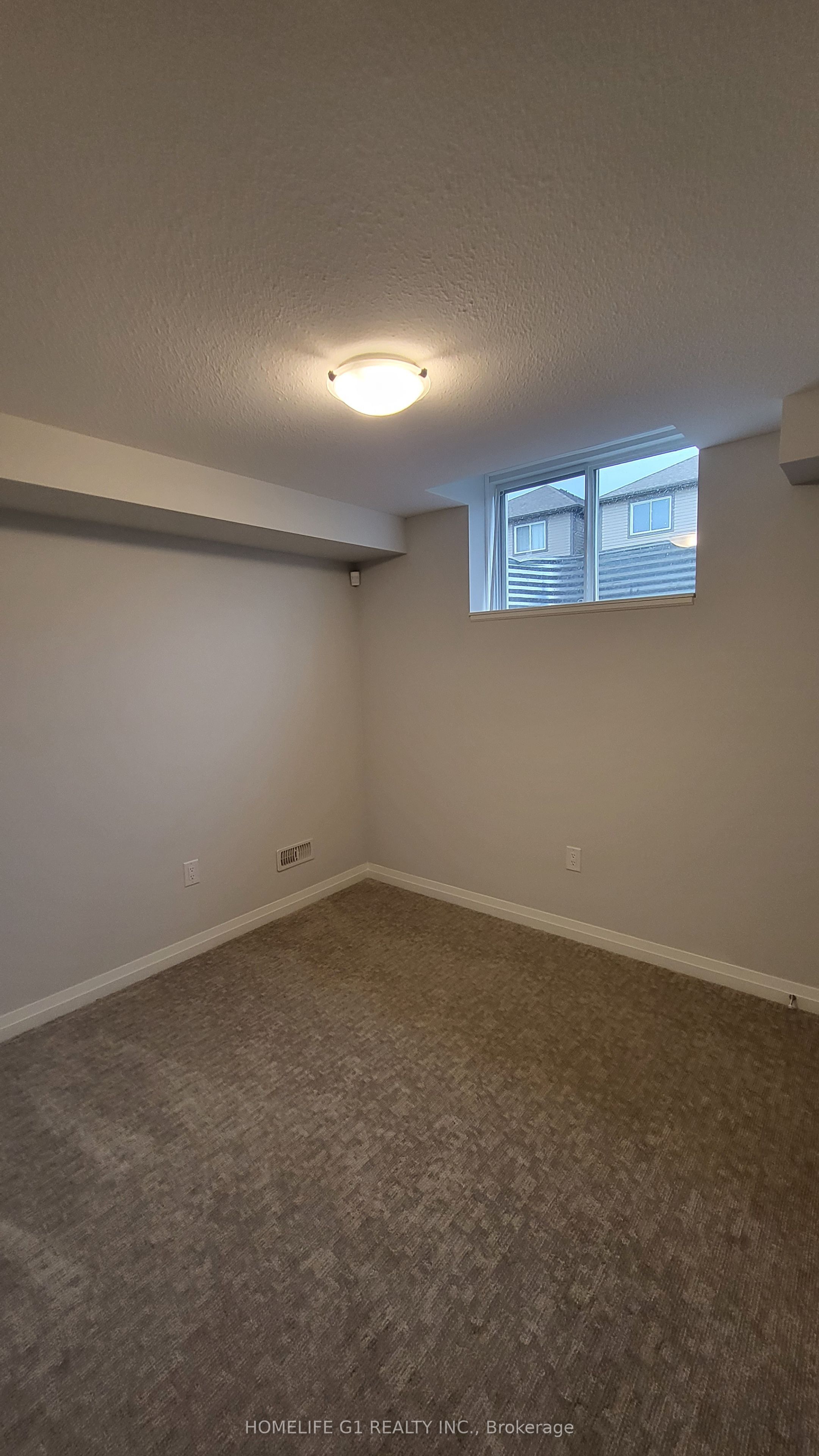 166 Bur Oak Drive Property Photo 13