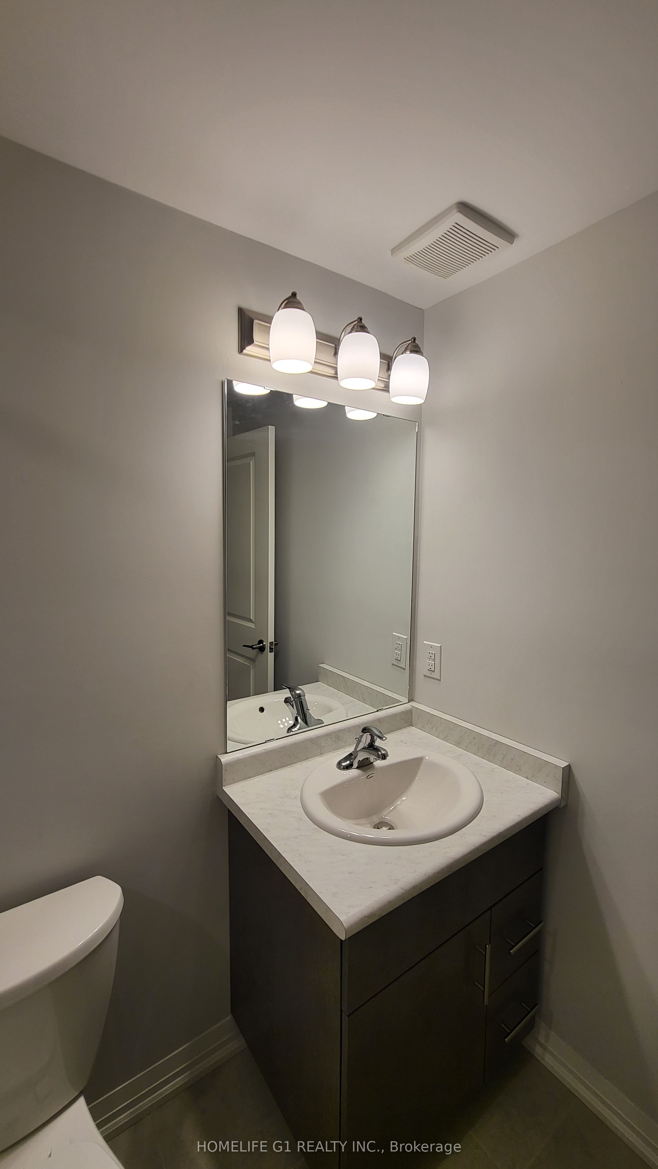 166 Bur Oak Drive Property Photo 15
