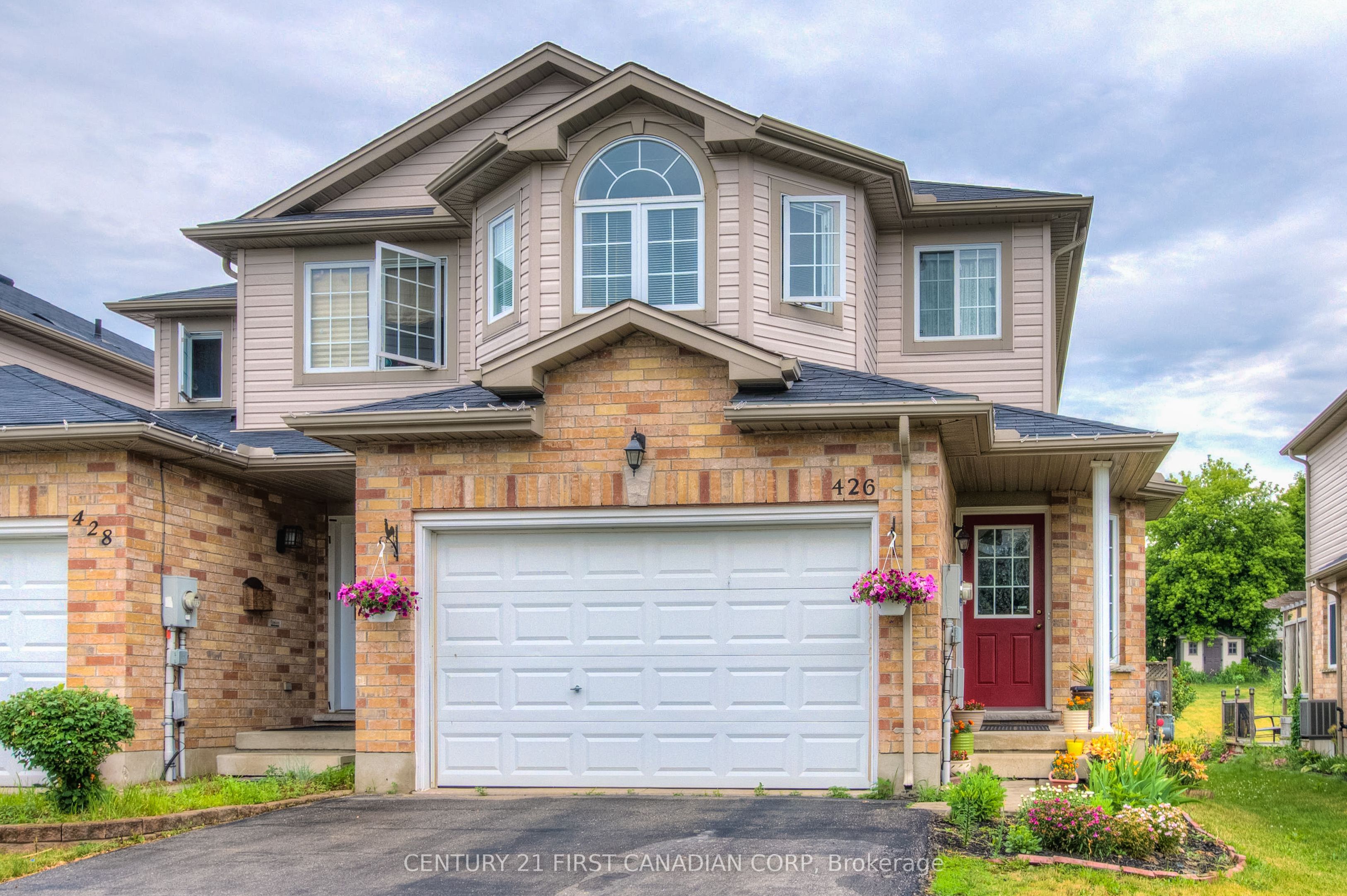 426 Edenridge Drive Property Photo 1