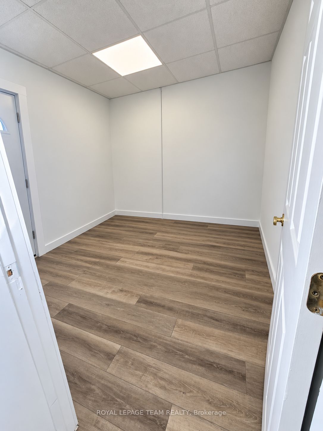139 Bridge Street B Property Photo 4