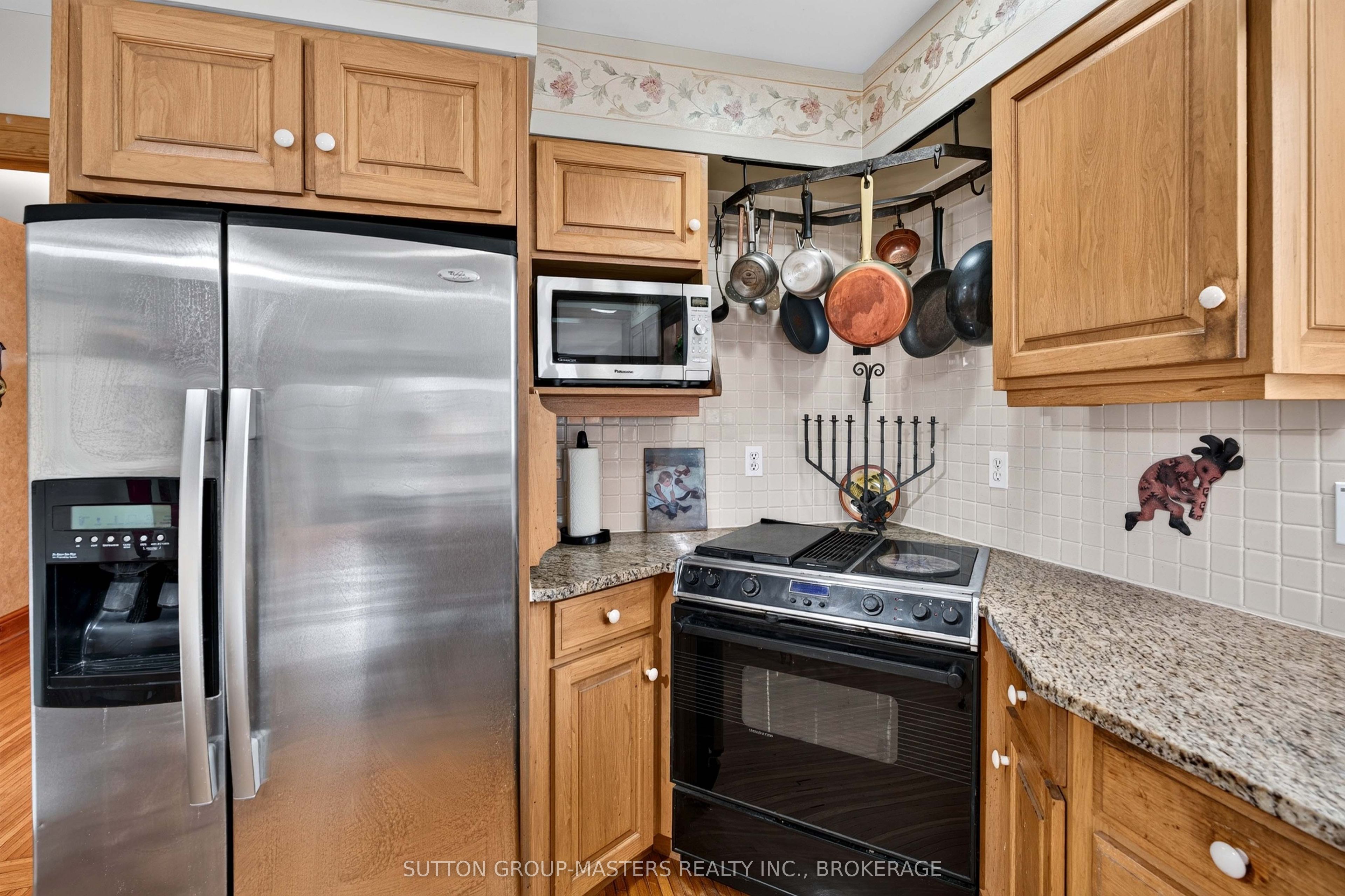 212 Macdonnell Street Property Photo 12