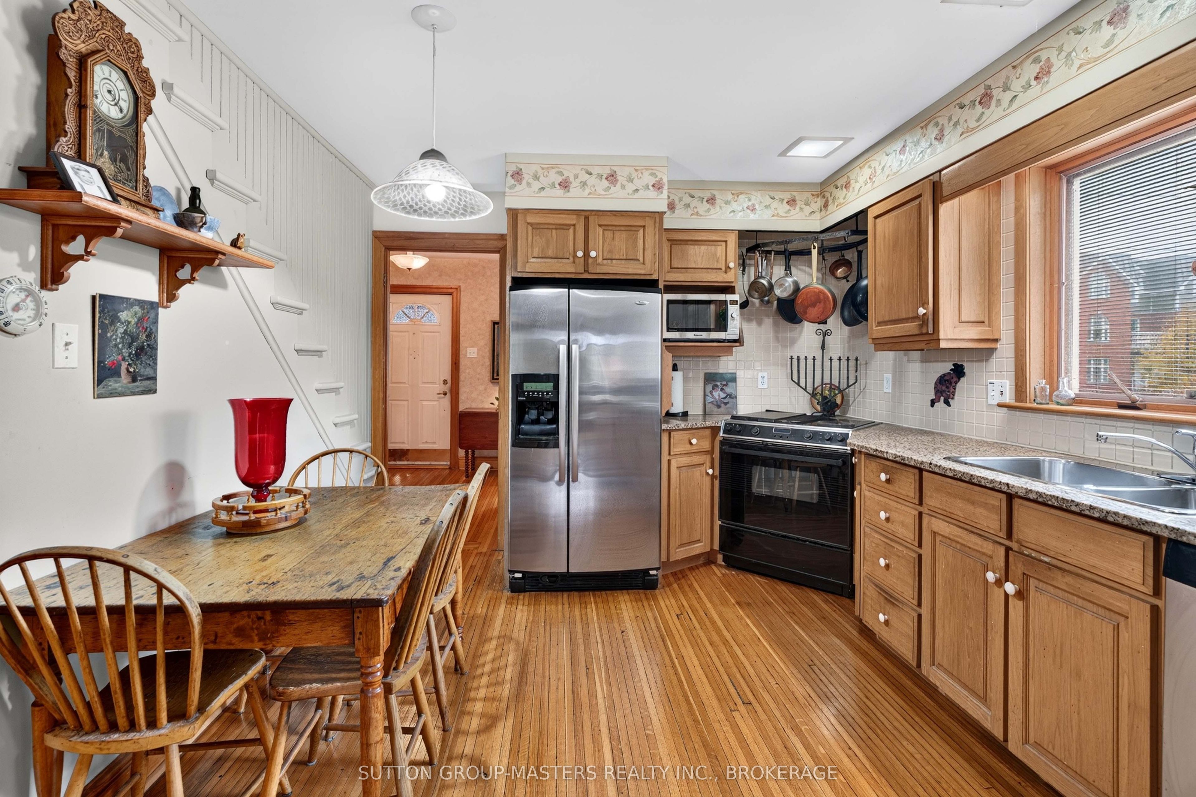 212 Macdonnell Street Property Photo 15