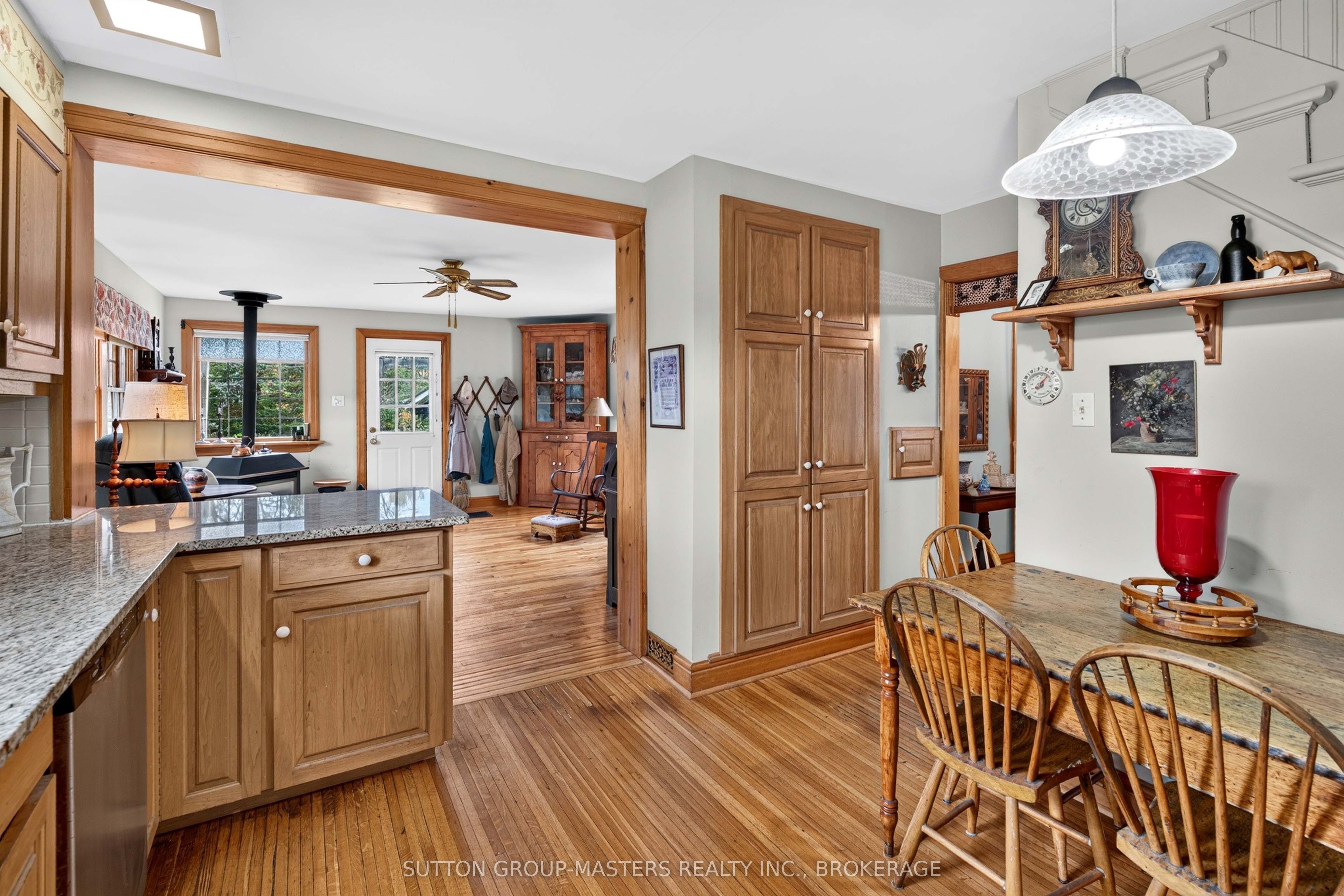 212 Macdonnell Street Property Photo 16