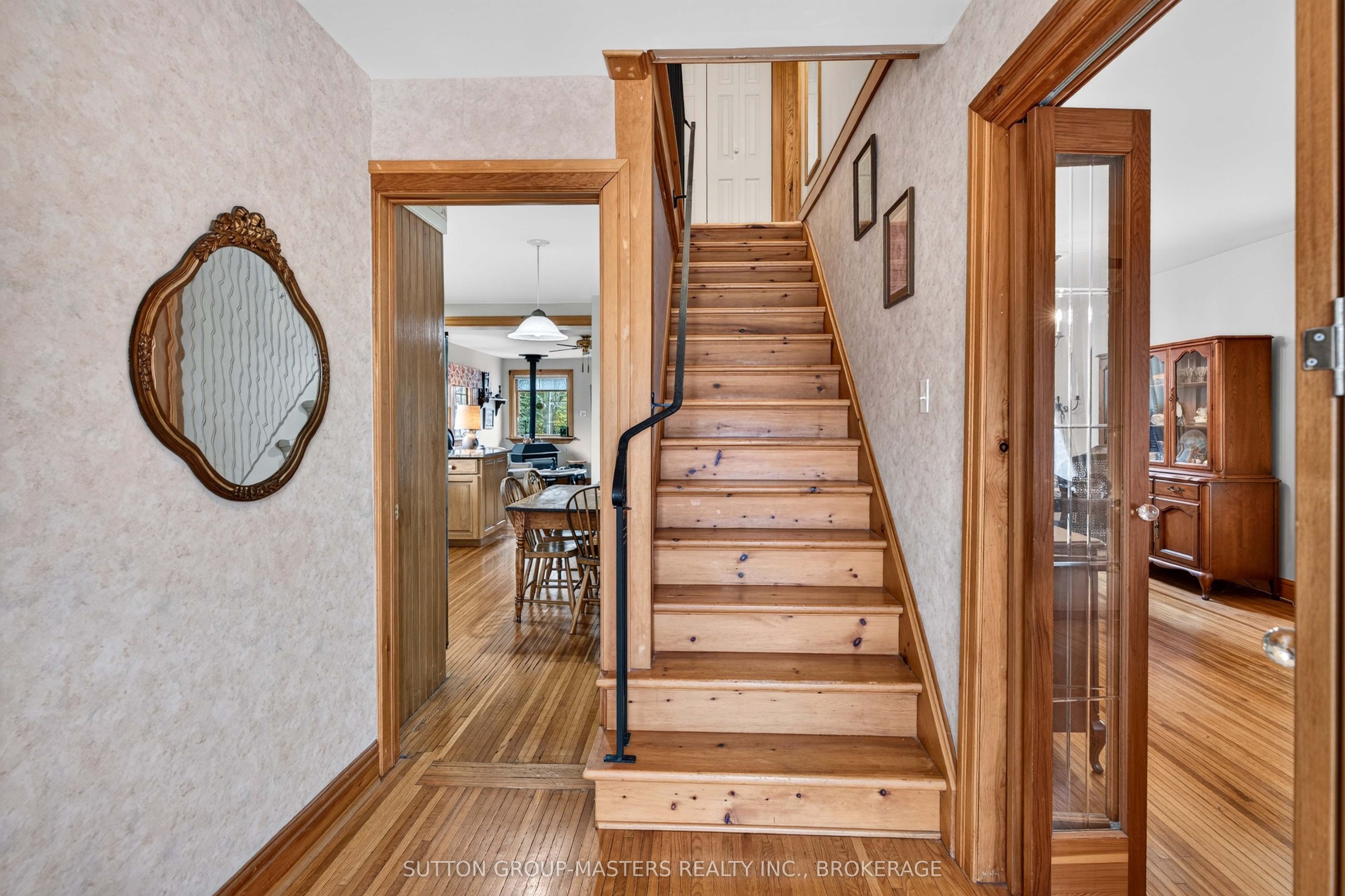 212 Macdonnell Street Property Photo 21