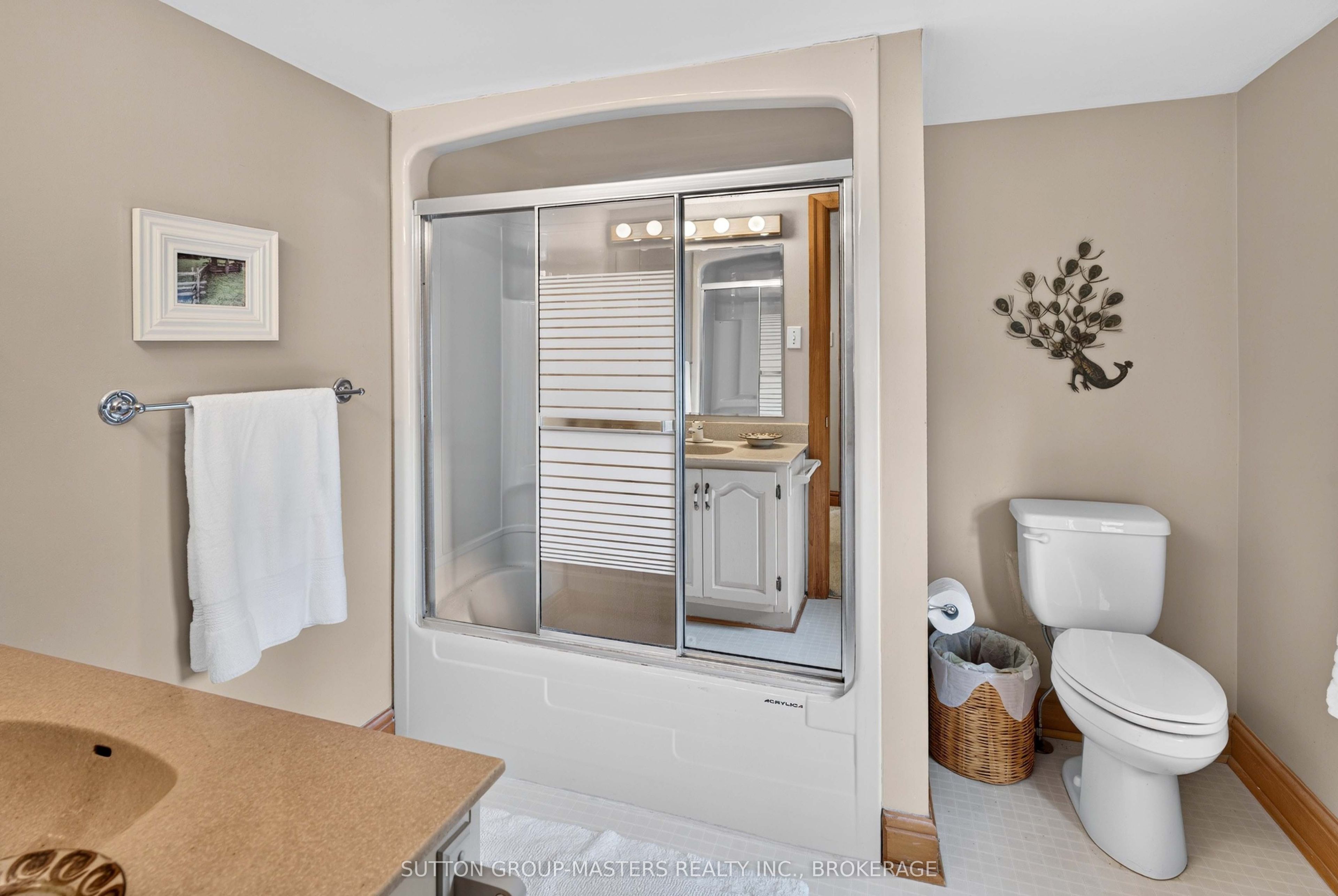 212 Macdonnell Street Property Photo 29
