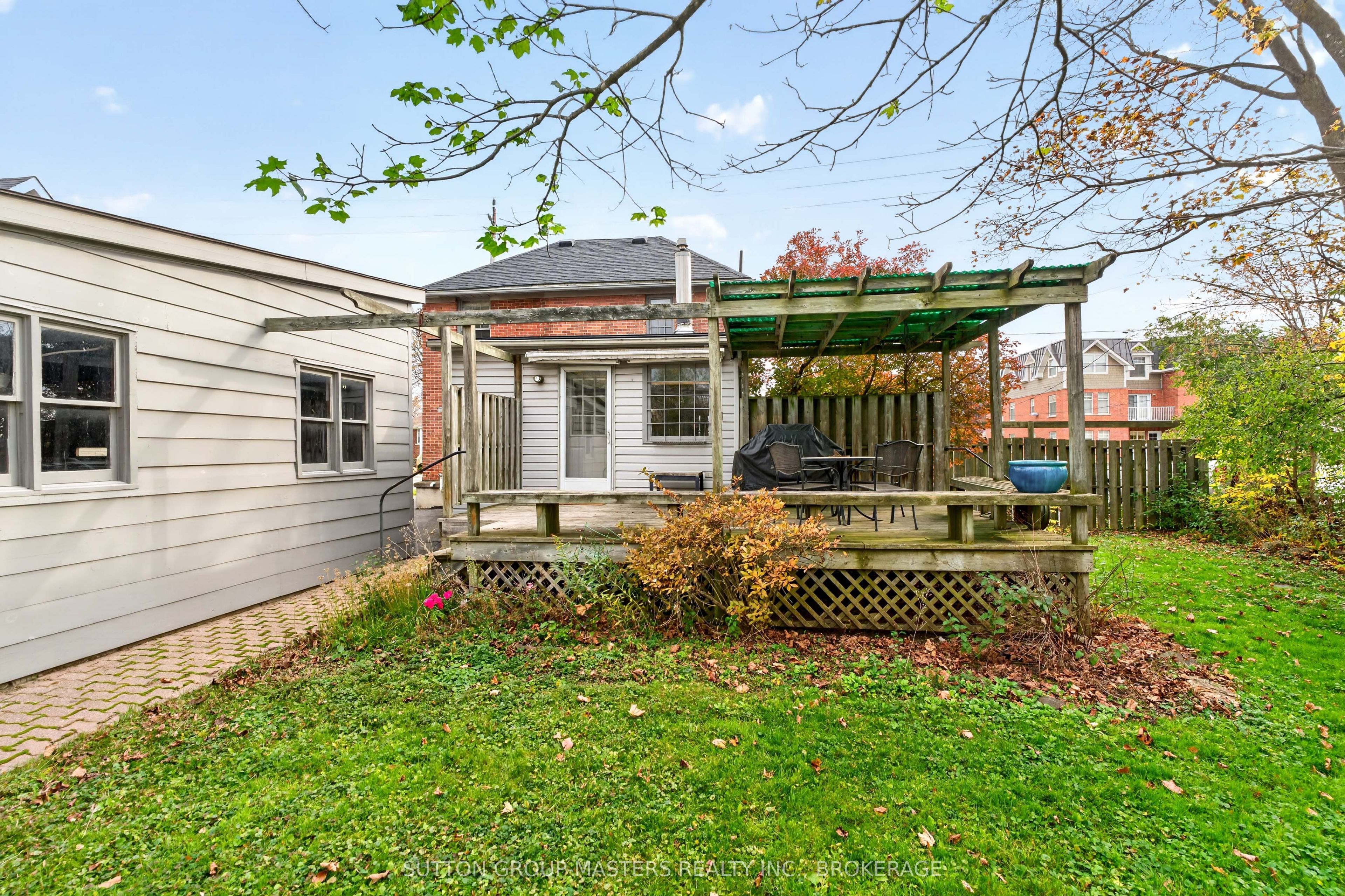212 Macdonnell Street Property Photo 43