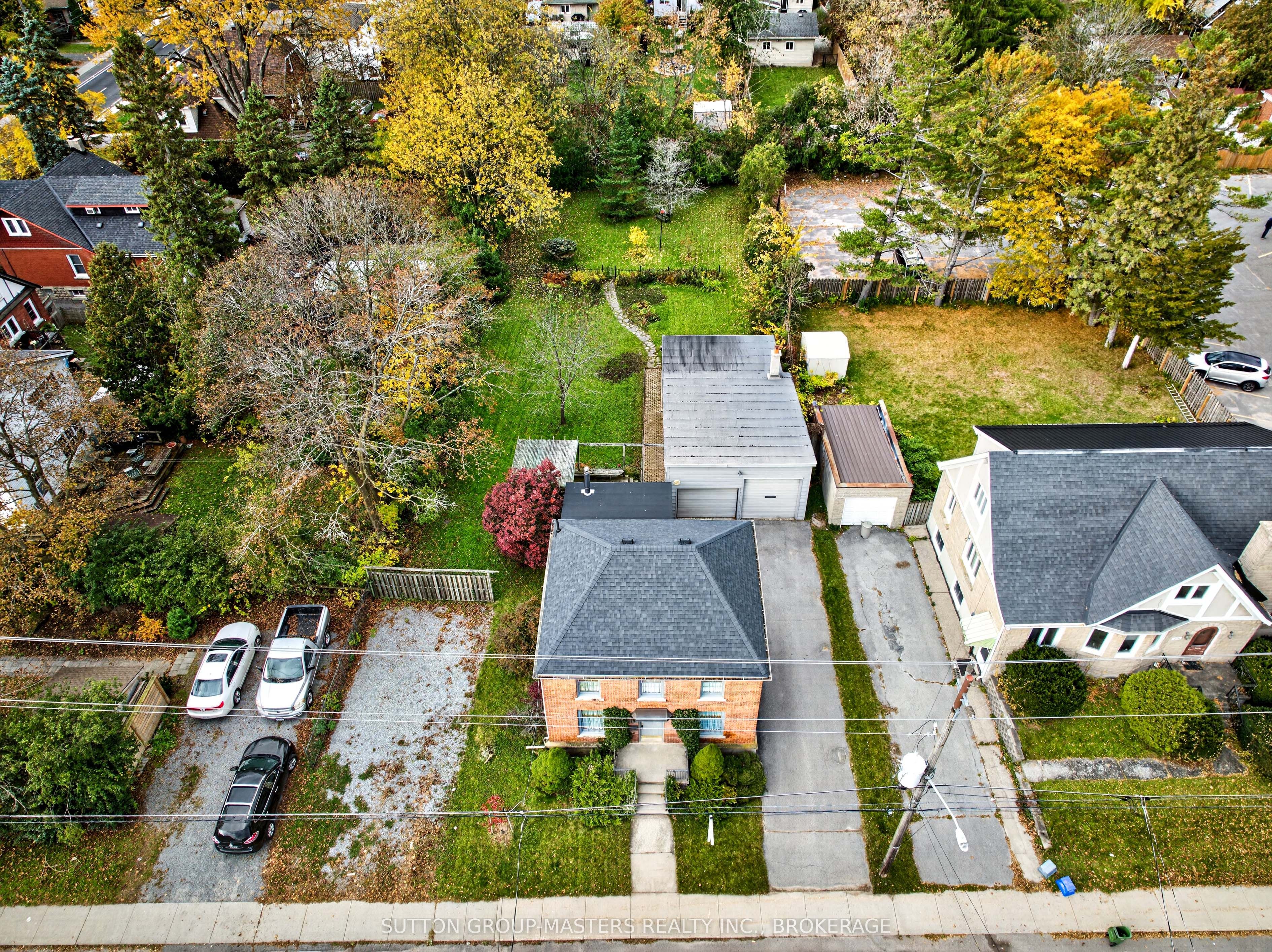 212 Macdonnell Street Property Photo 44