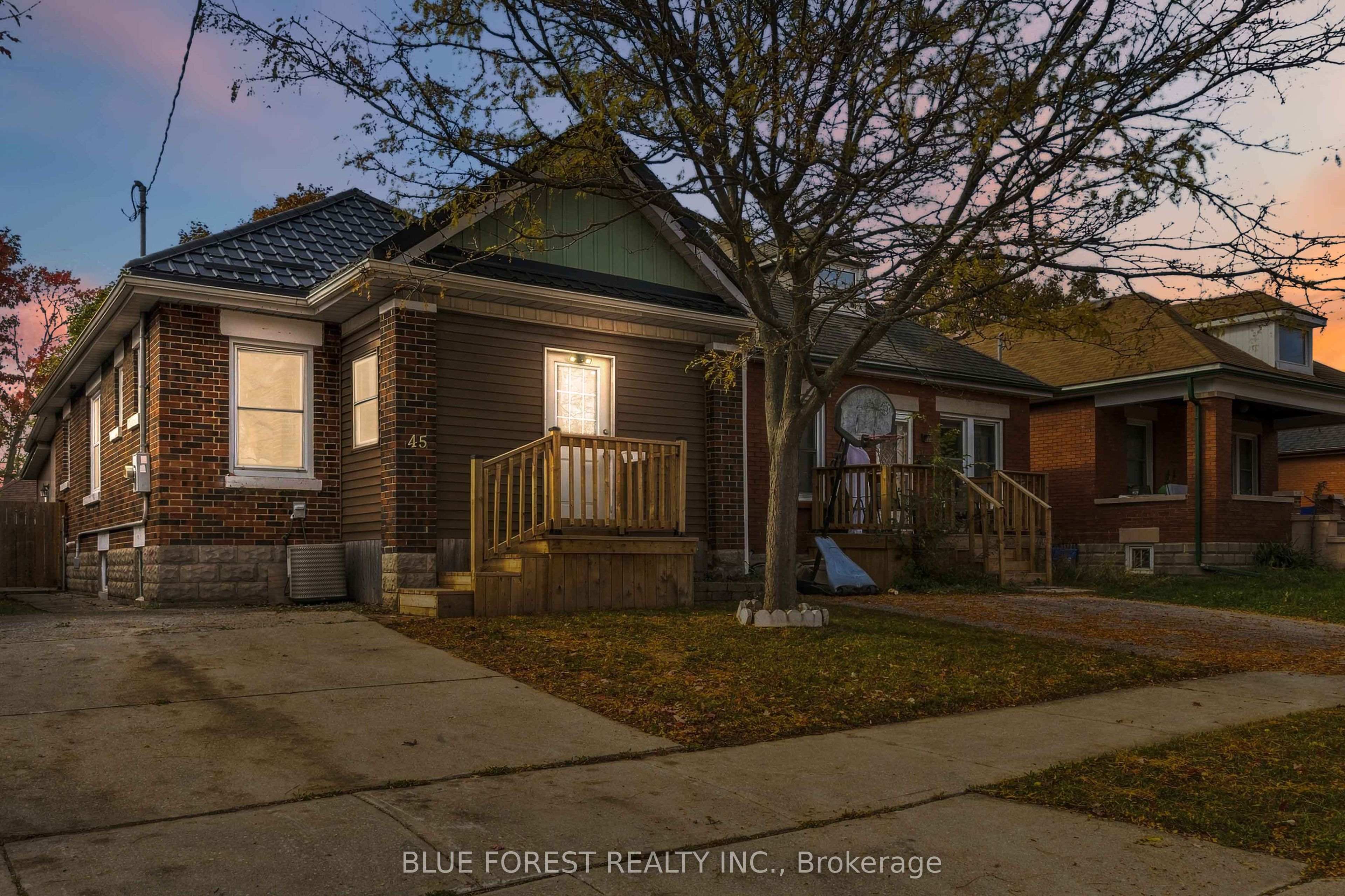 45 S Tennyson Street S Property Photo 2