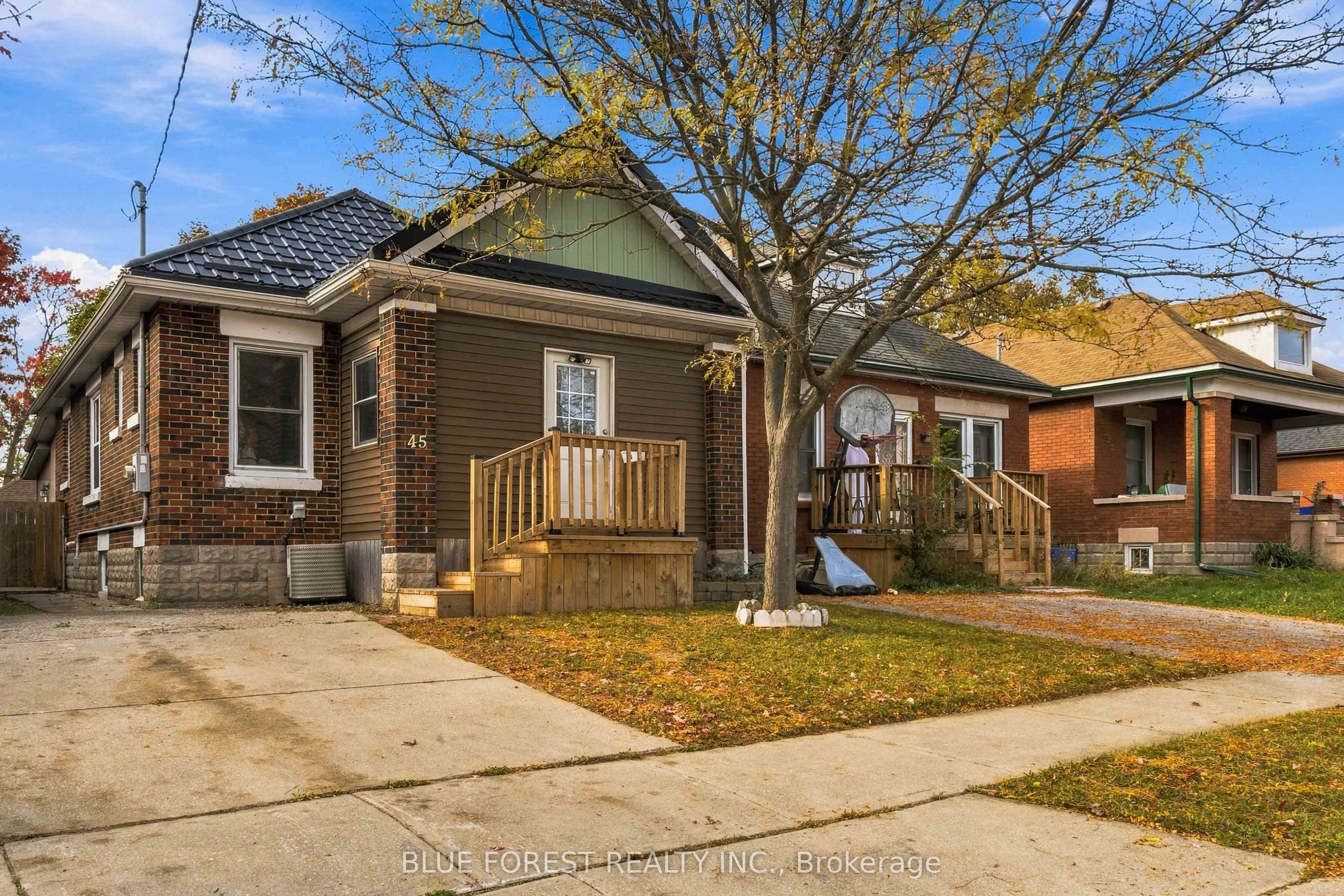 45 S Tennyson Street S Property Photo 3