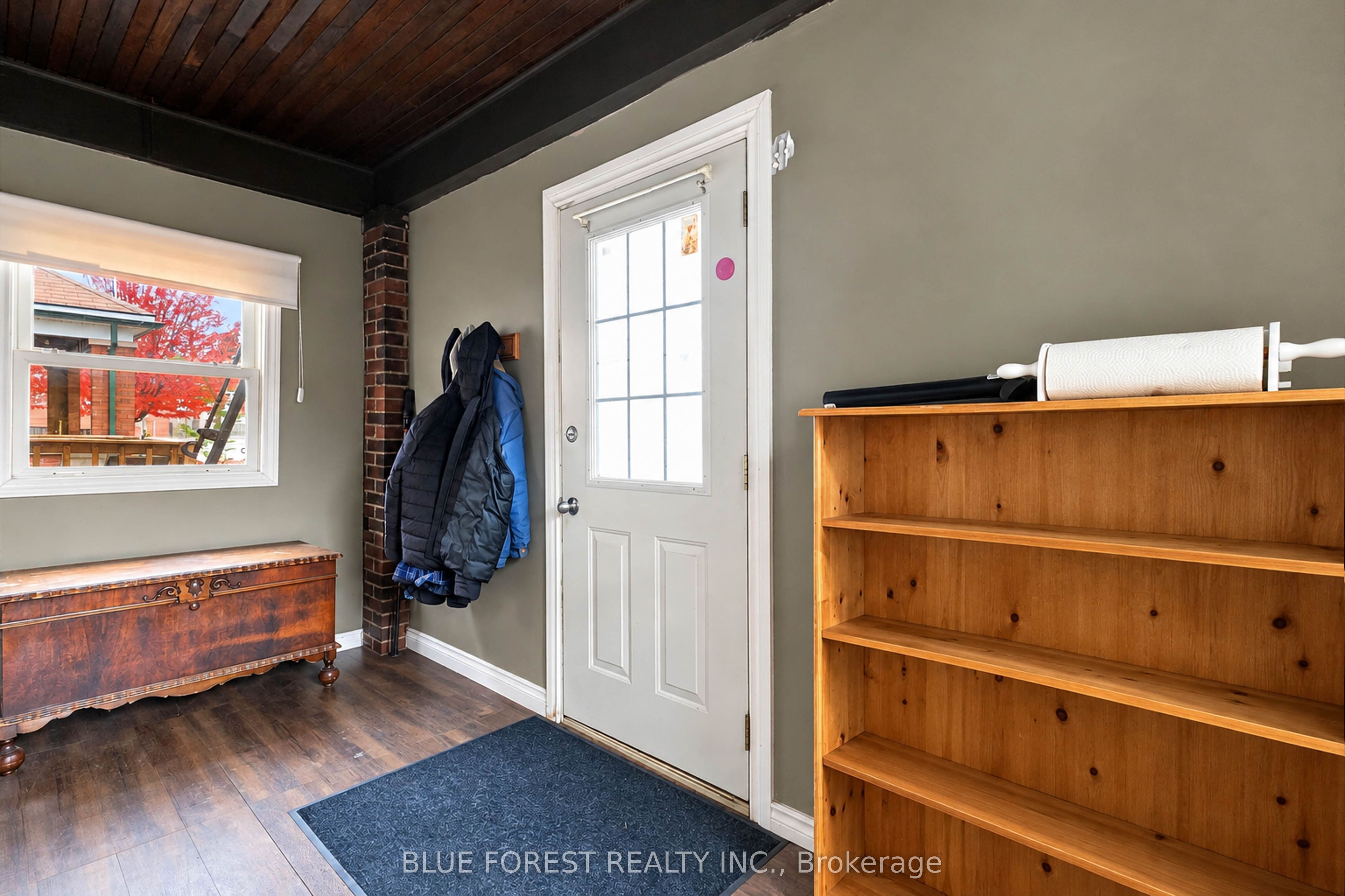 45 S Tennyson Street S Property Photo 7
