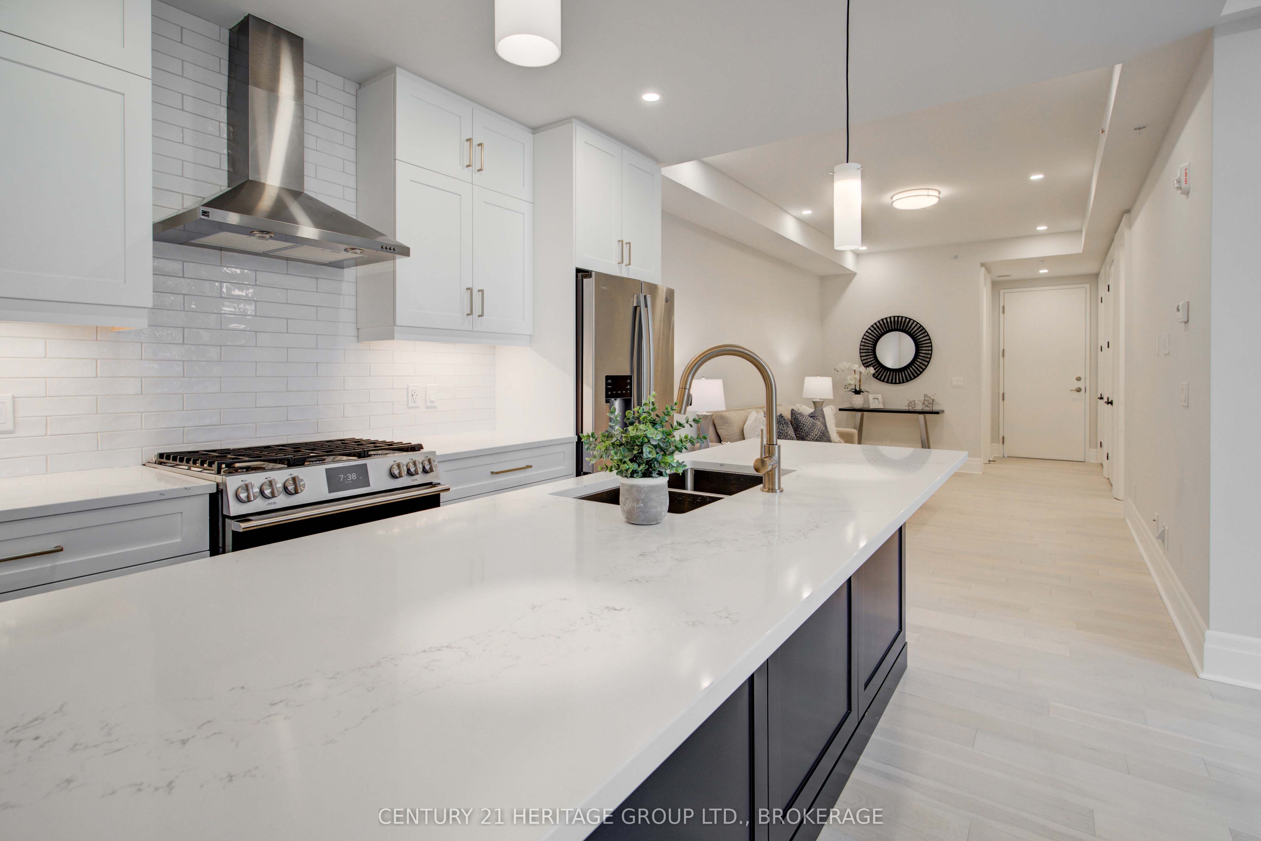 129 South Street 607 Property Photo 14