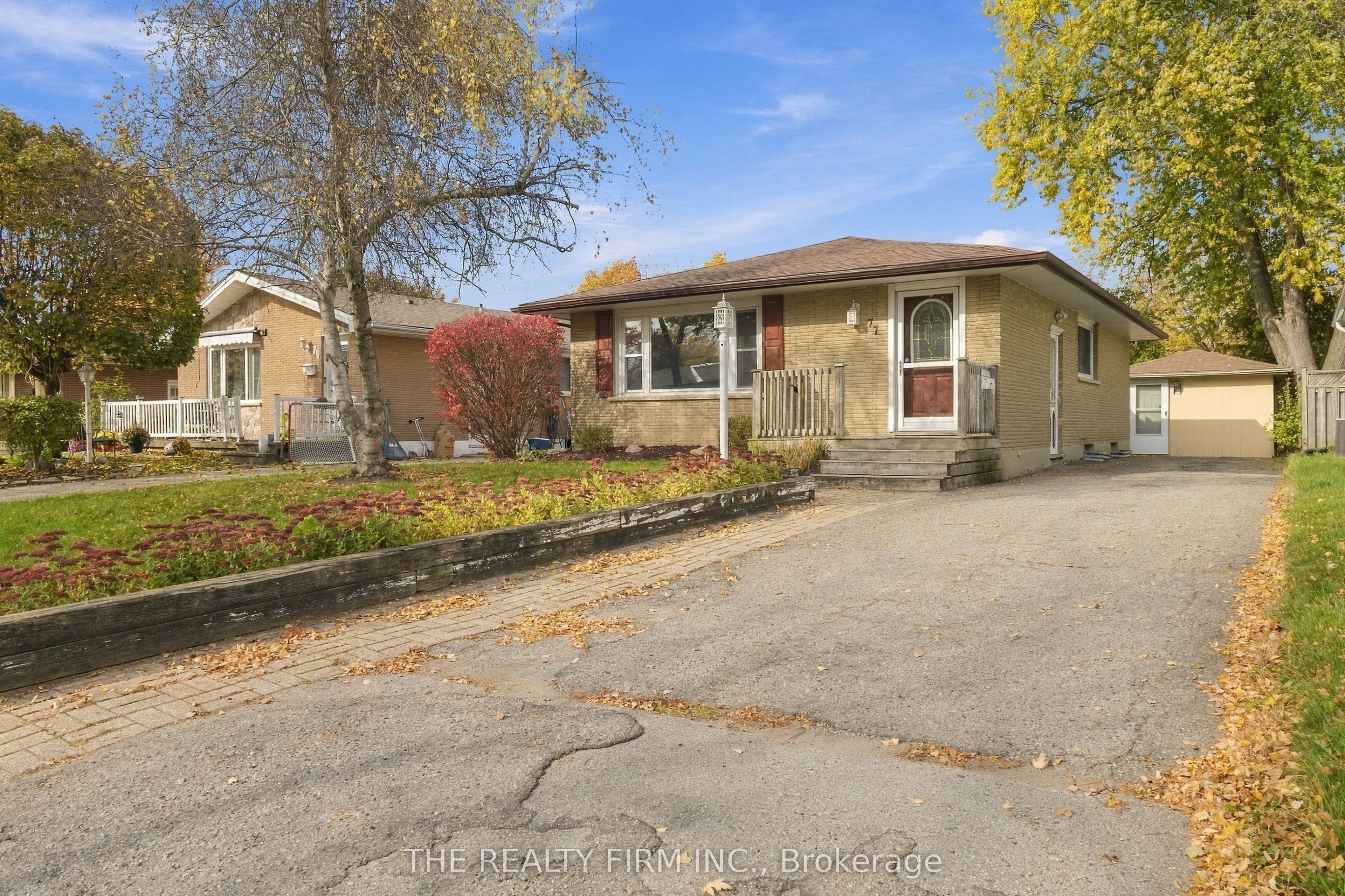 77 TALAVERA Crescent Property Photo 1