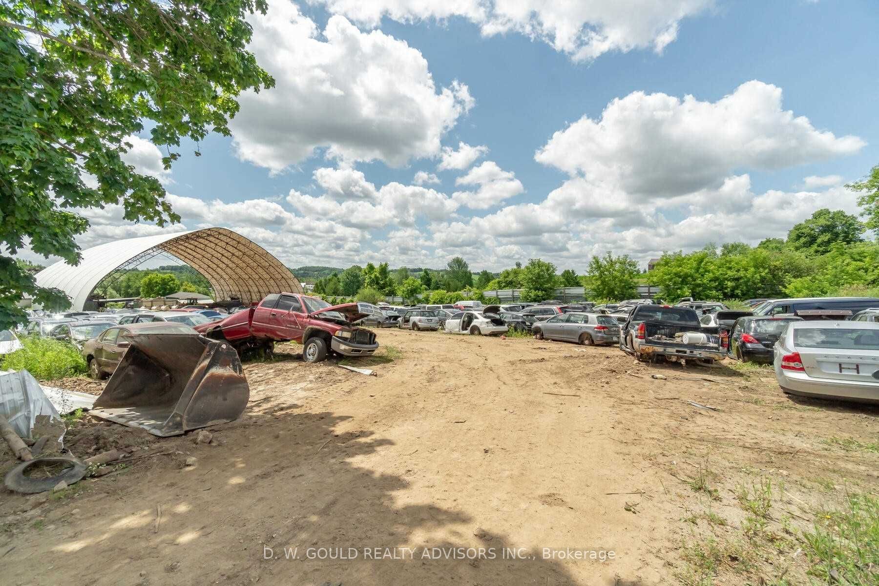 9572 Sideroad 17 Road Property Photo 7